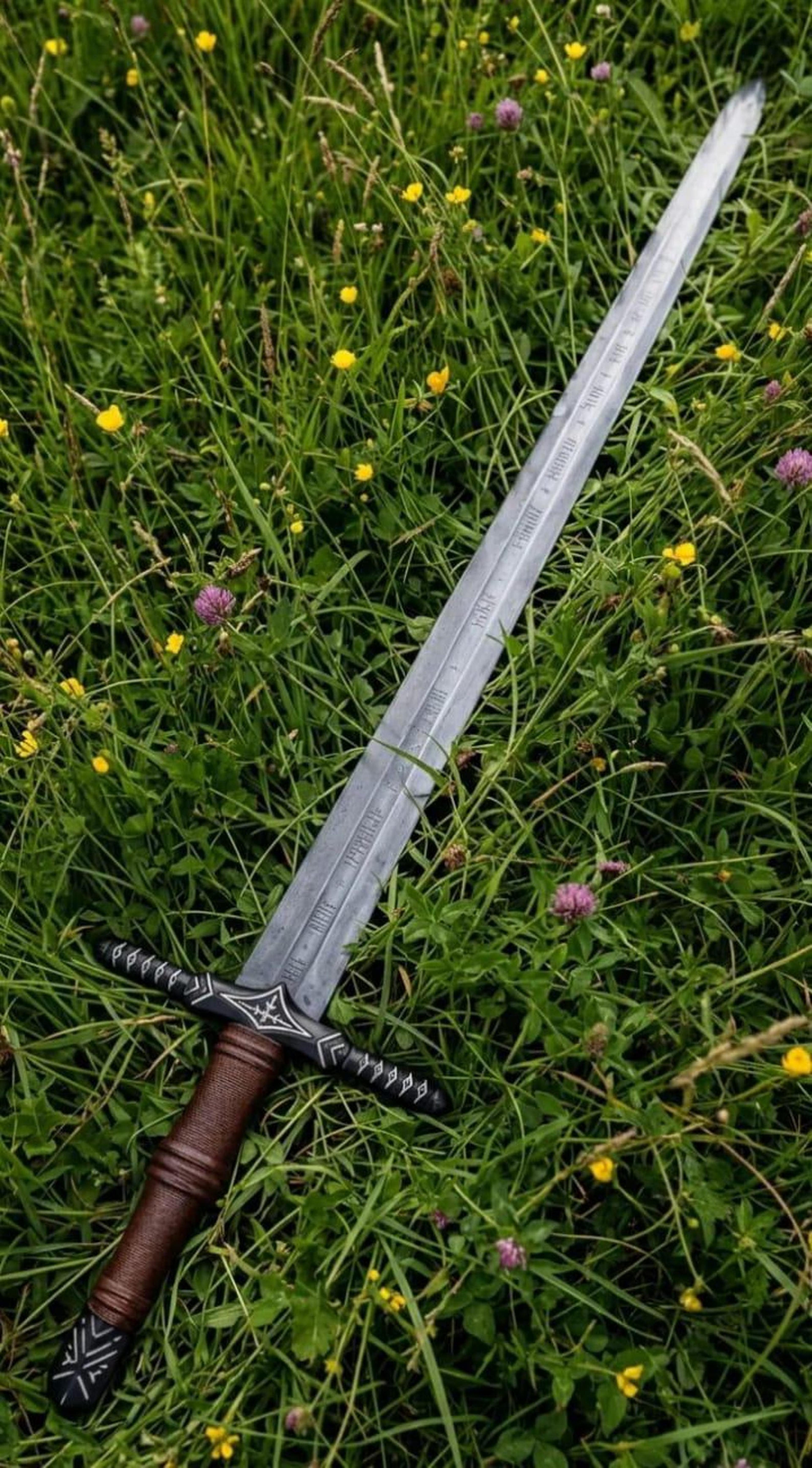 HandForged Medieval Long Sword Decorative Display Piece Authentic Black Guard Handcrafted Det 3