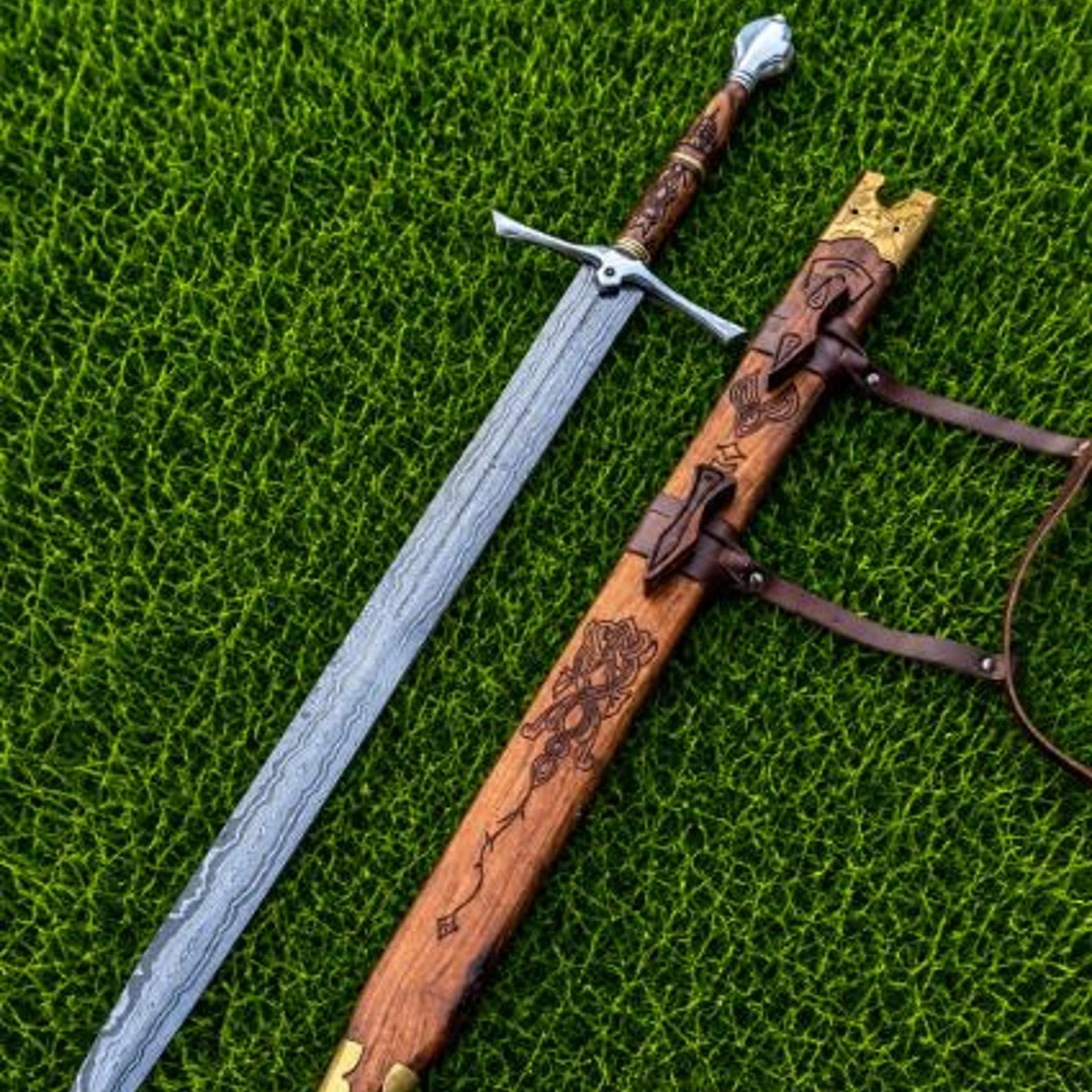 40in damascus medieval longsword with patterned steel blade, carved wood scabbard & leather baldric