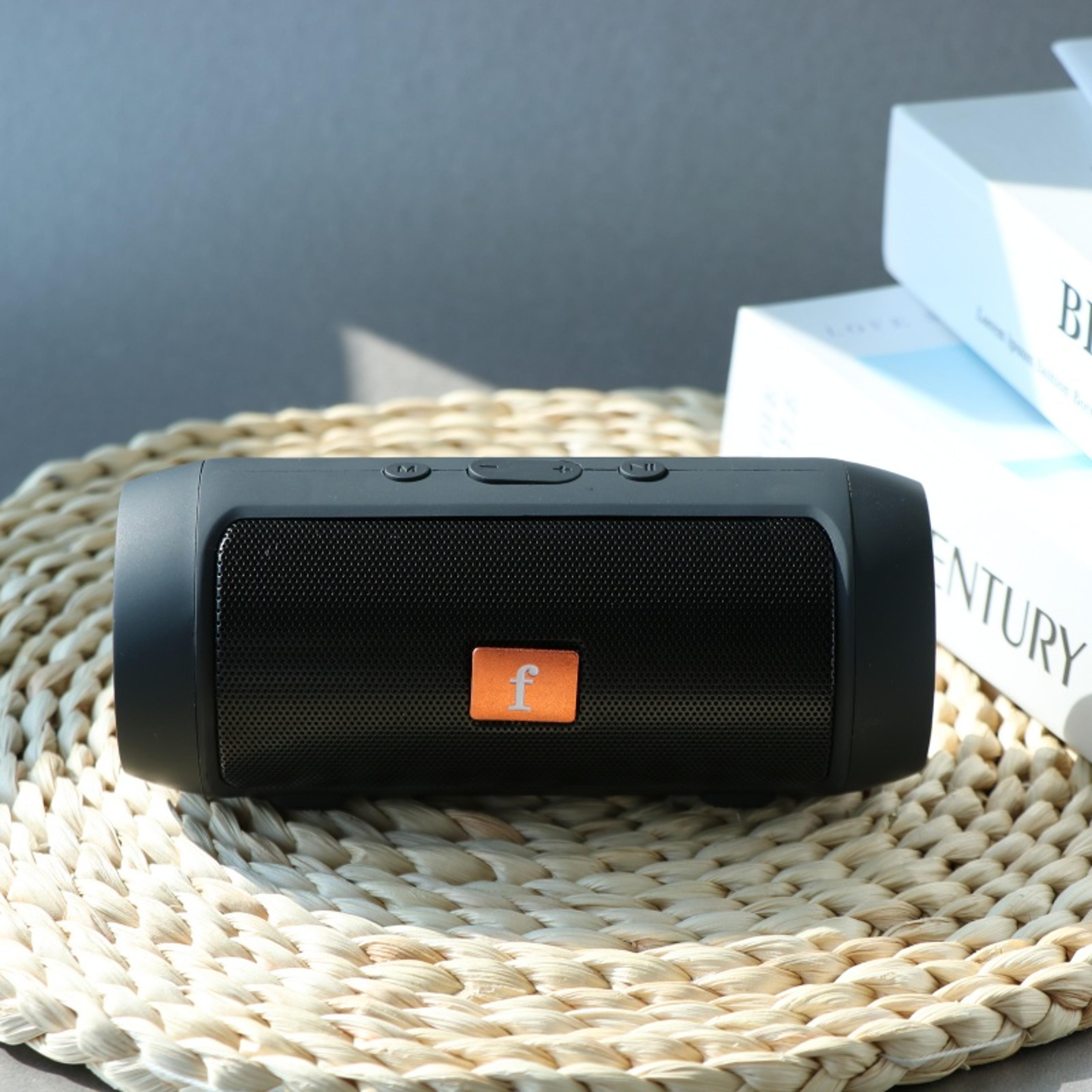 Portable Wireless Bluetooth Speaker Mini Desktop Soundbox Rechargeable Audio Speaker 2