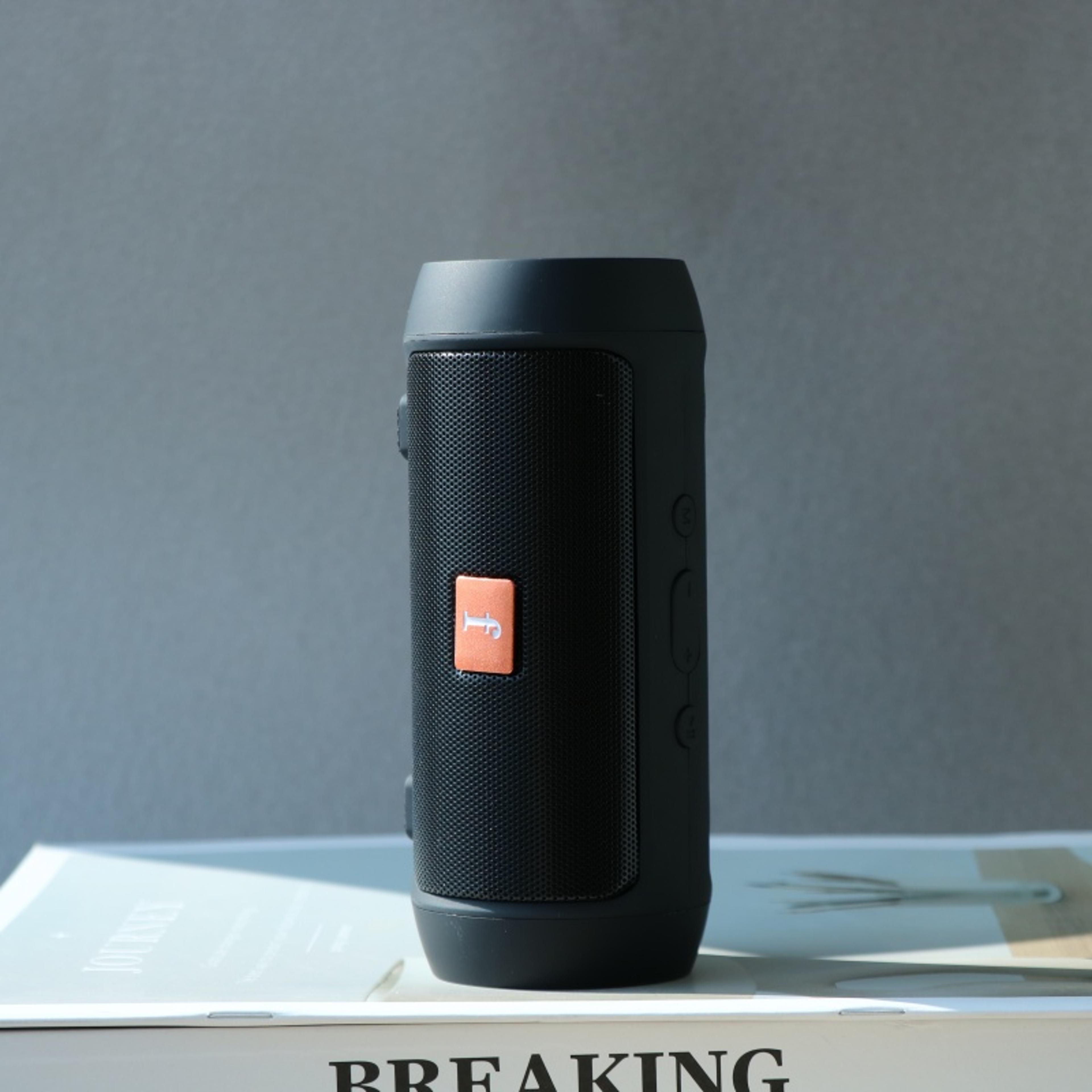 Portable Wireless Bluetooth Speaker Mini Desktop Soundbox Rechargeable Audio Speaker 3