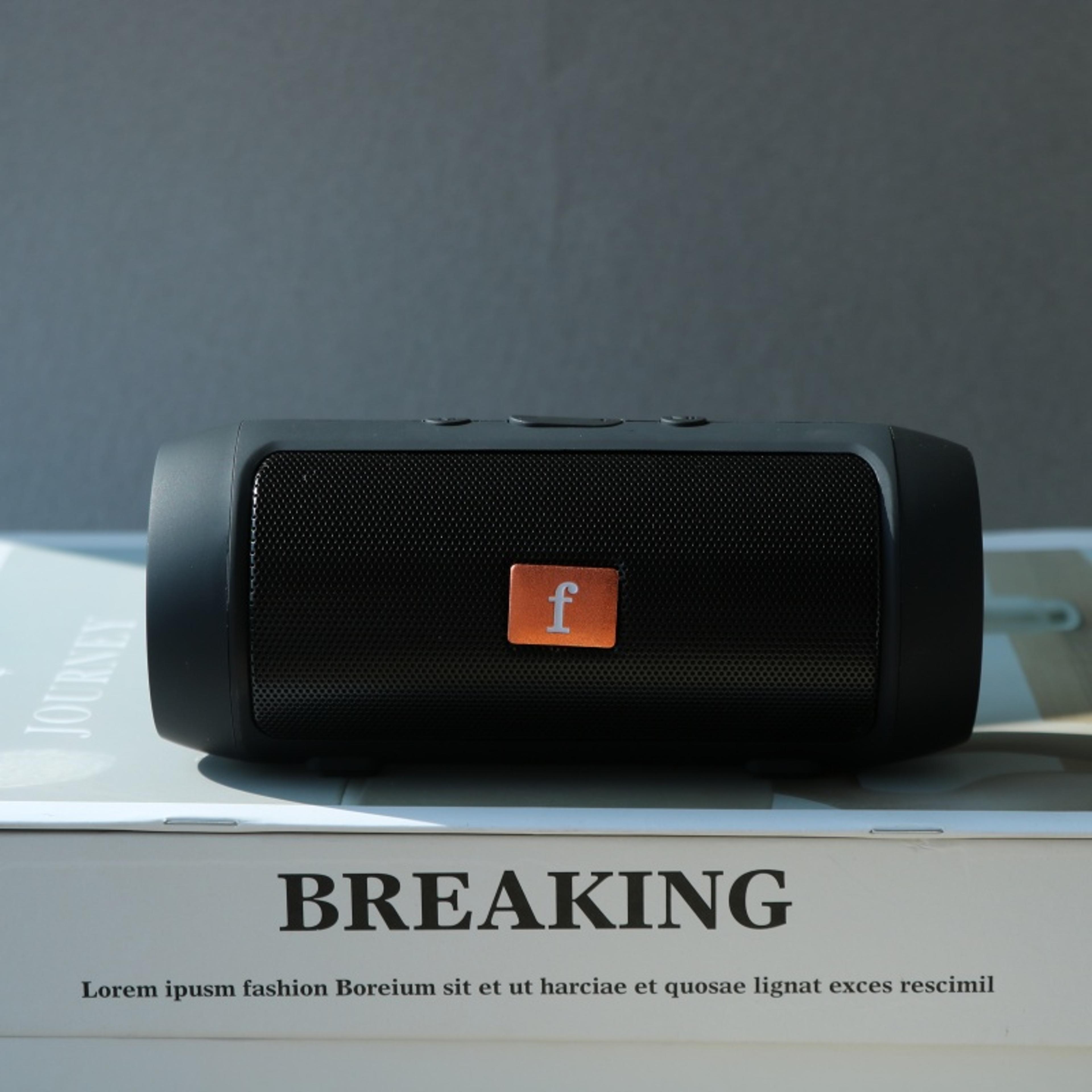 Portable Wireless Bluetooth Speaker Mini Desktop Soundbox Rechargeable Audio Speaker 5