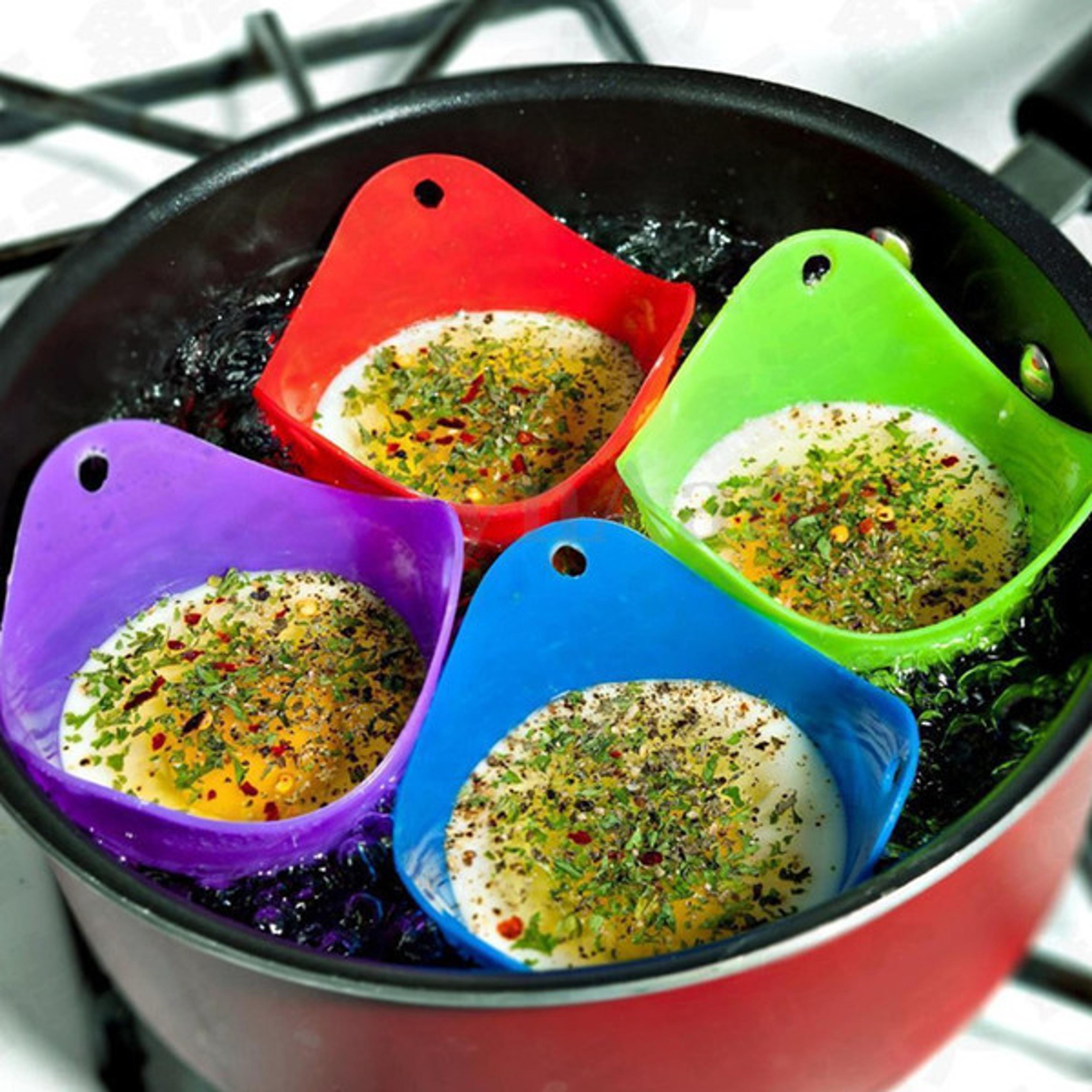 arched edges multifunctional silicone egg poacher