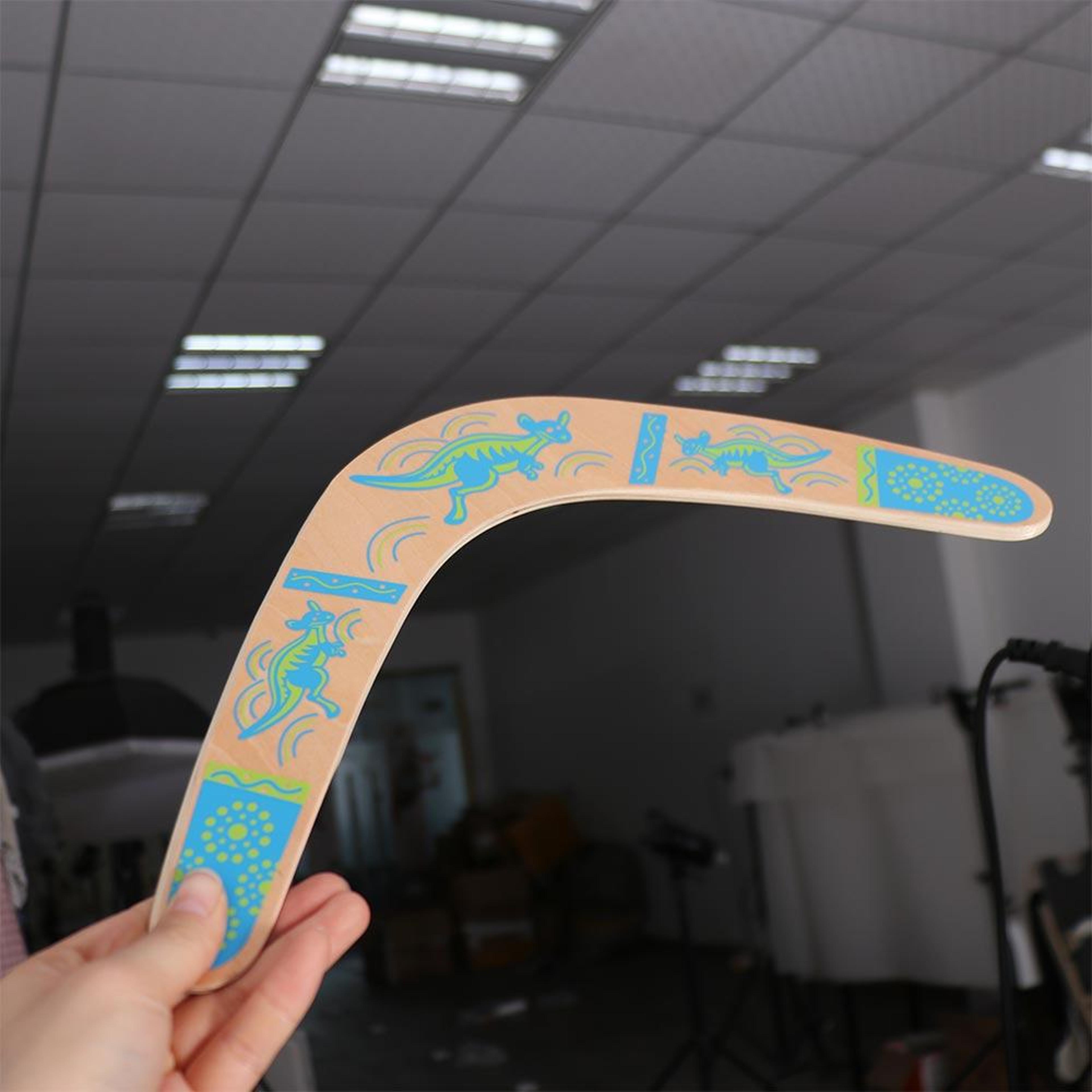 Wooden Boomerang Toy Returning Outdoor Throwing Game 2