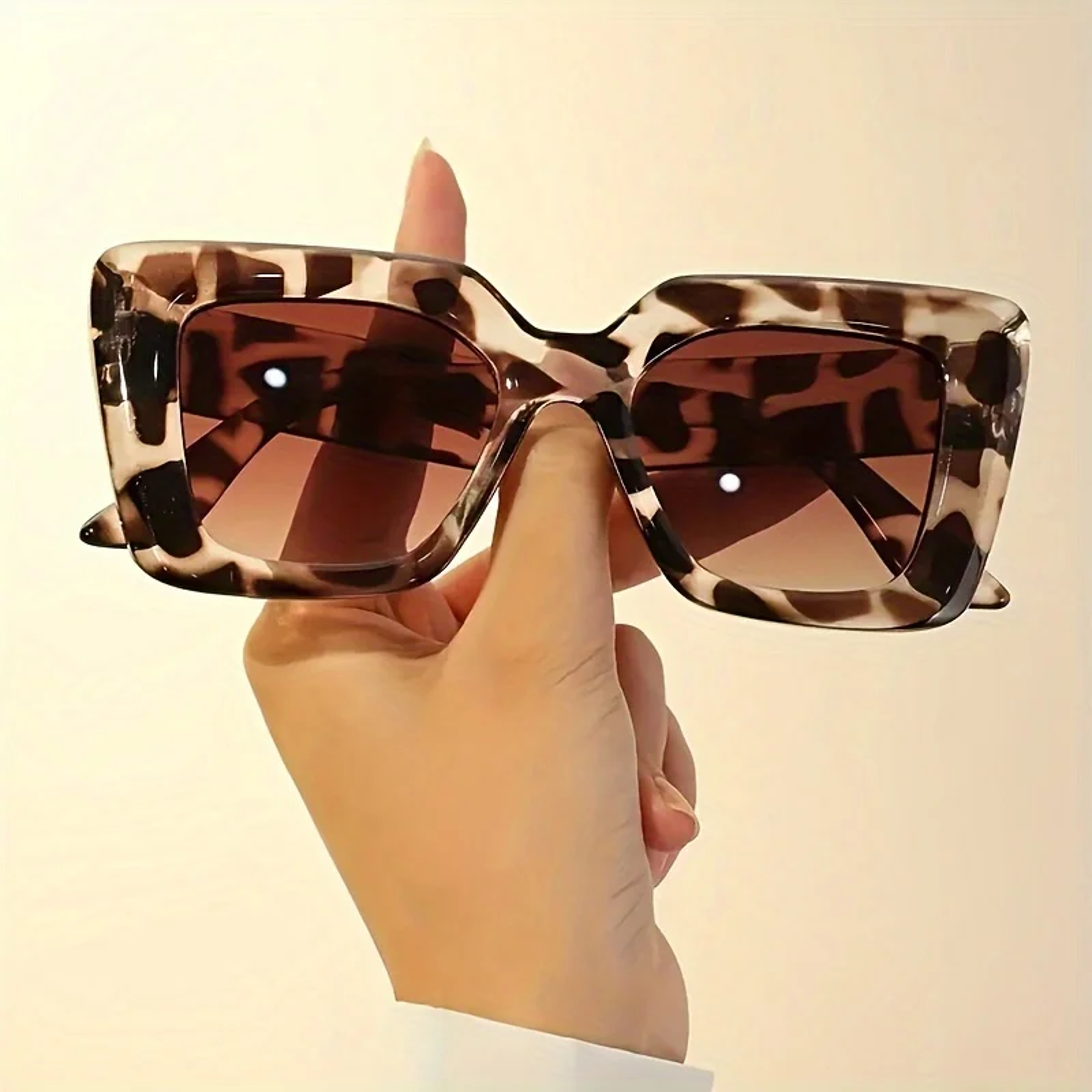 retro oversized rectangle glasses with leopard print frame for fashion & travel