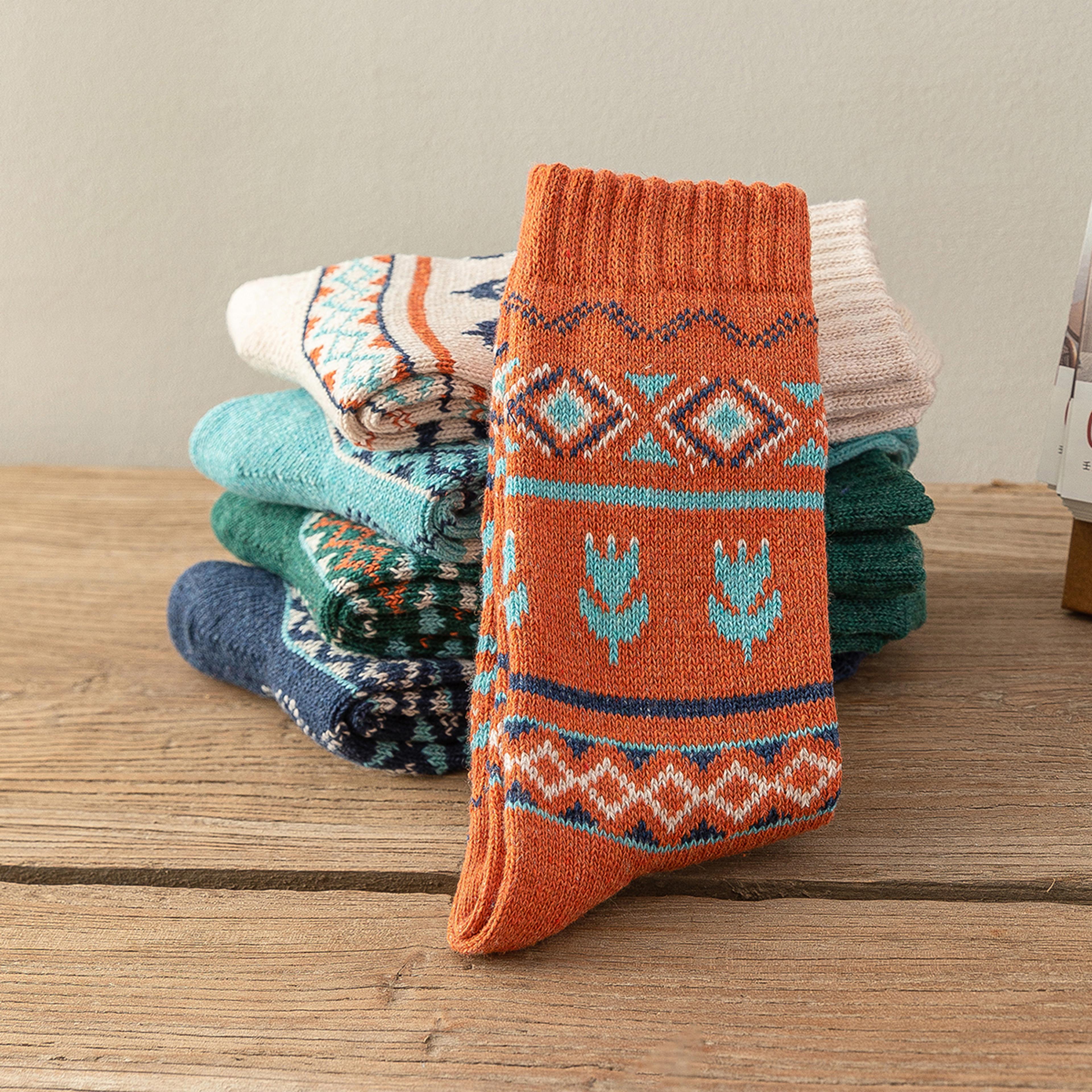 5 Pair Retro Floral Winter Socks Thick Warm Unisex Socks 2
