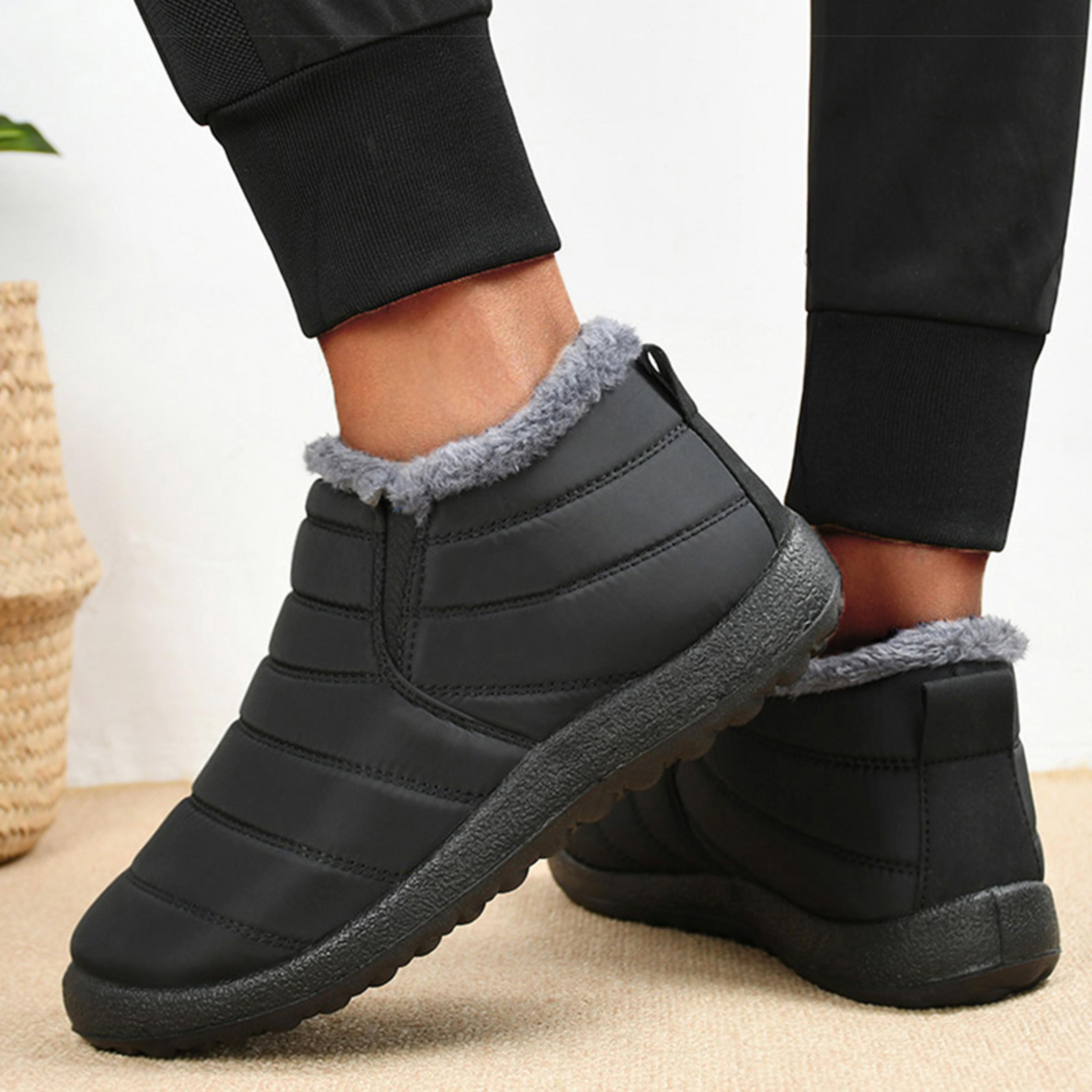 Mens Waterproof Winter Snow Boots With Plush Lining And SlipOn Design 2