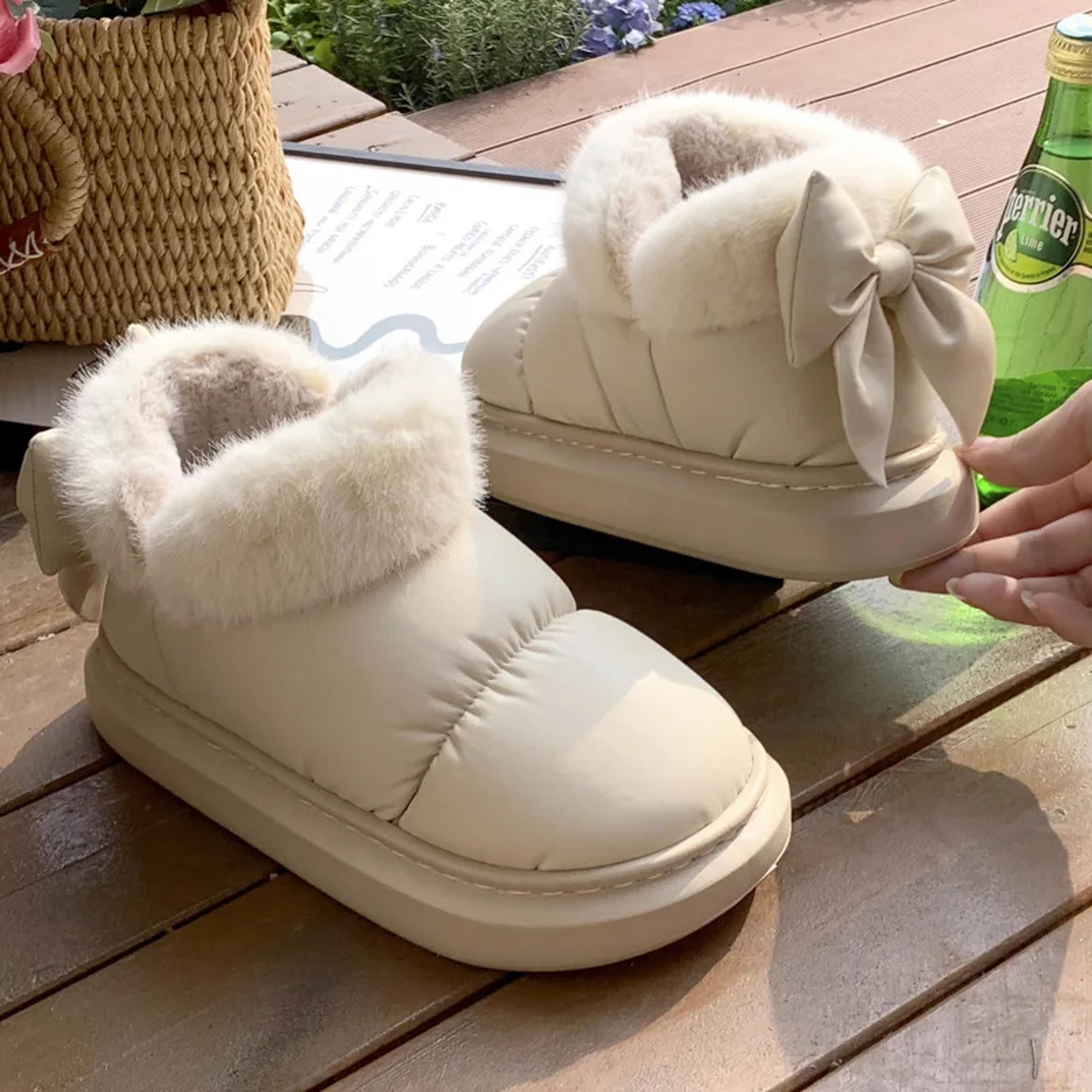 Womens Winter Snow Boots With Plush Lining And Decorative Bow 5