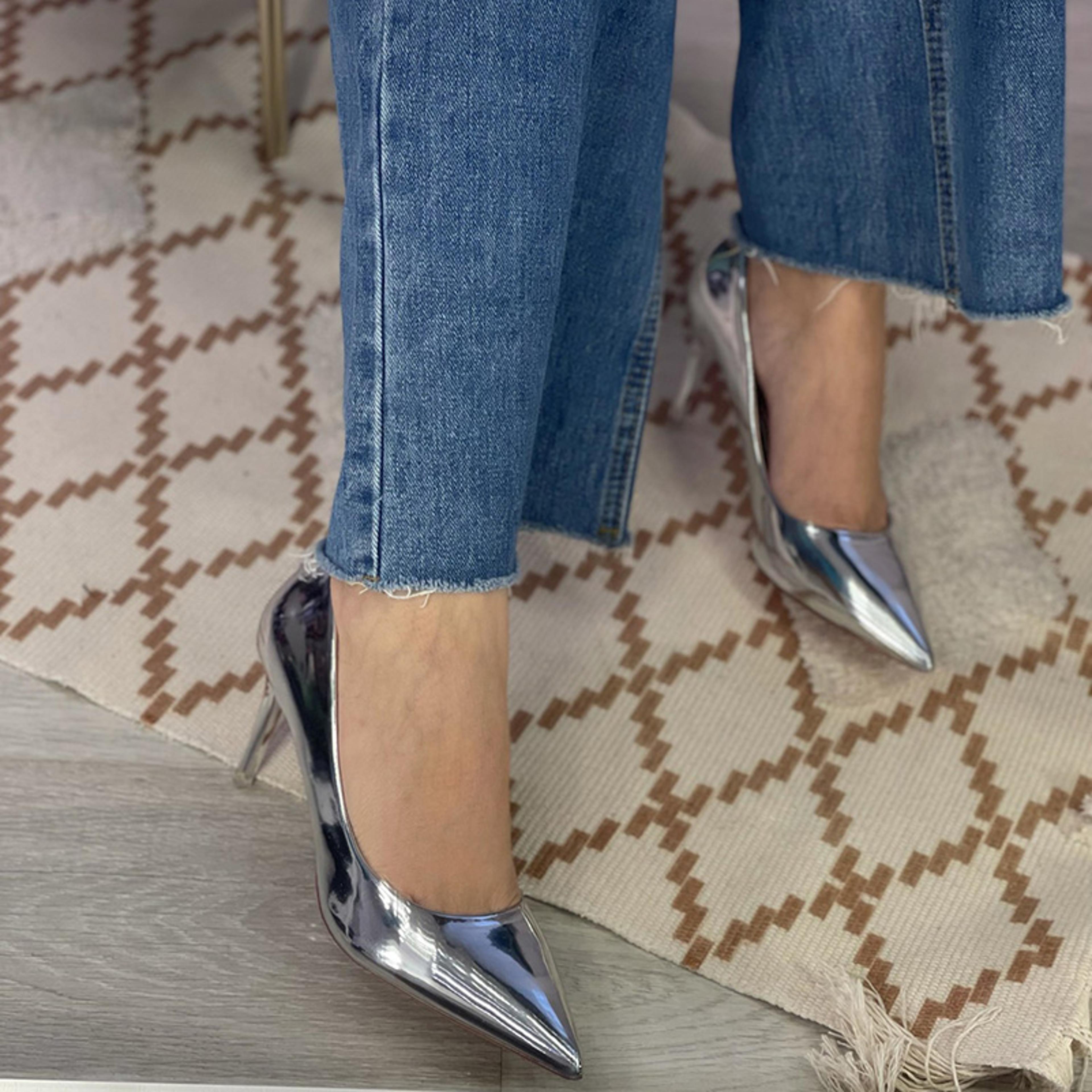 Womens Pointed Toe Patent Leather Pumps With Stiletto Heels 2