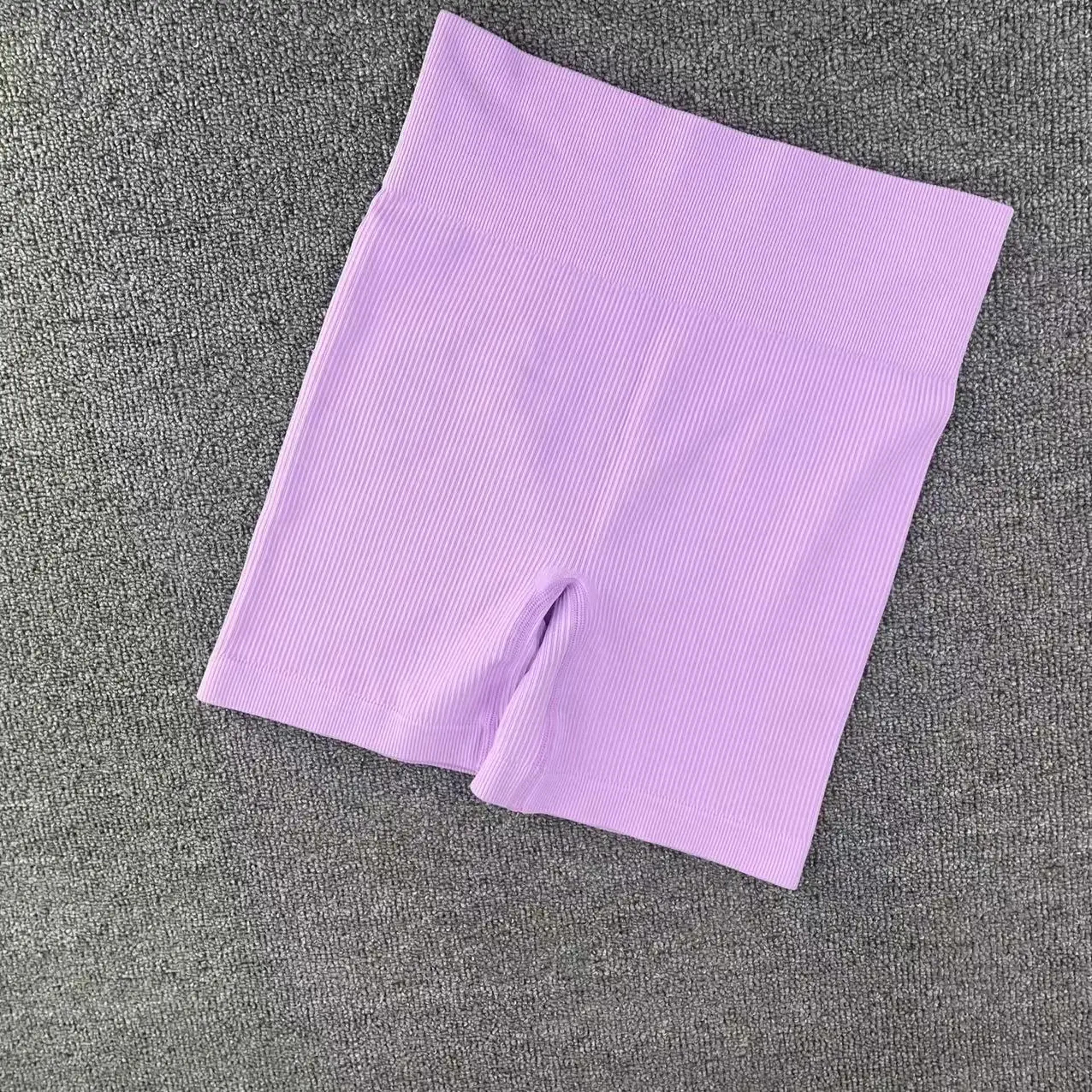 Womens Seamless HighWaisted KneeLength Workout Leggings With BootyLifting Design 9