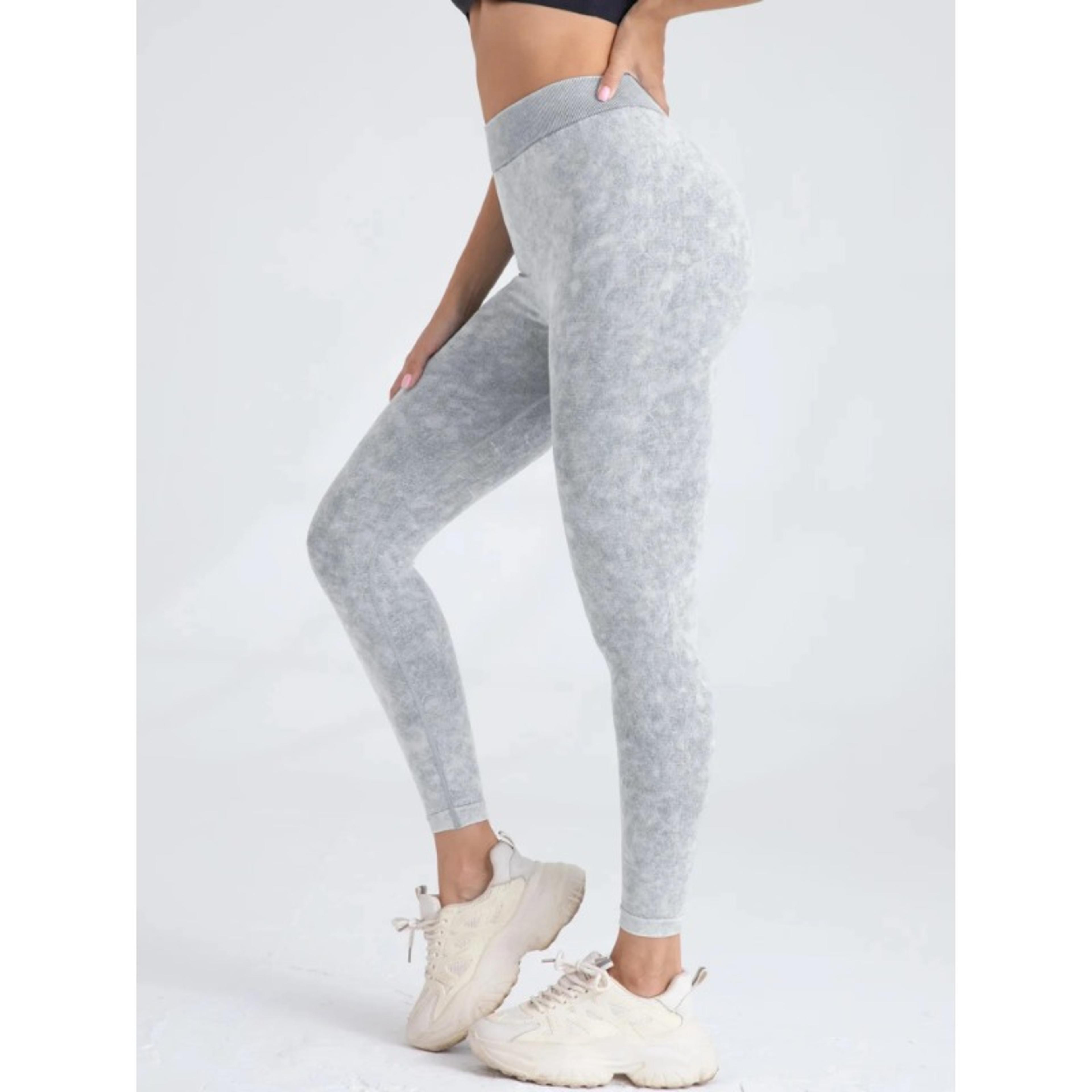 Womens Seamless High Waist VBack Booty Lifting Yoga Leggings 2