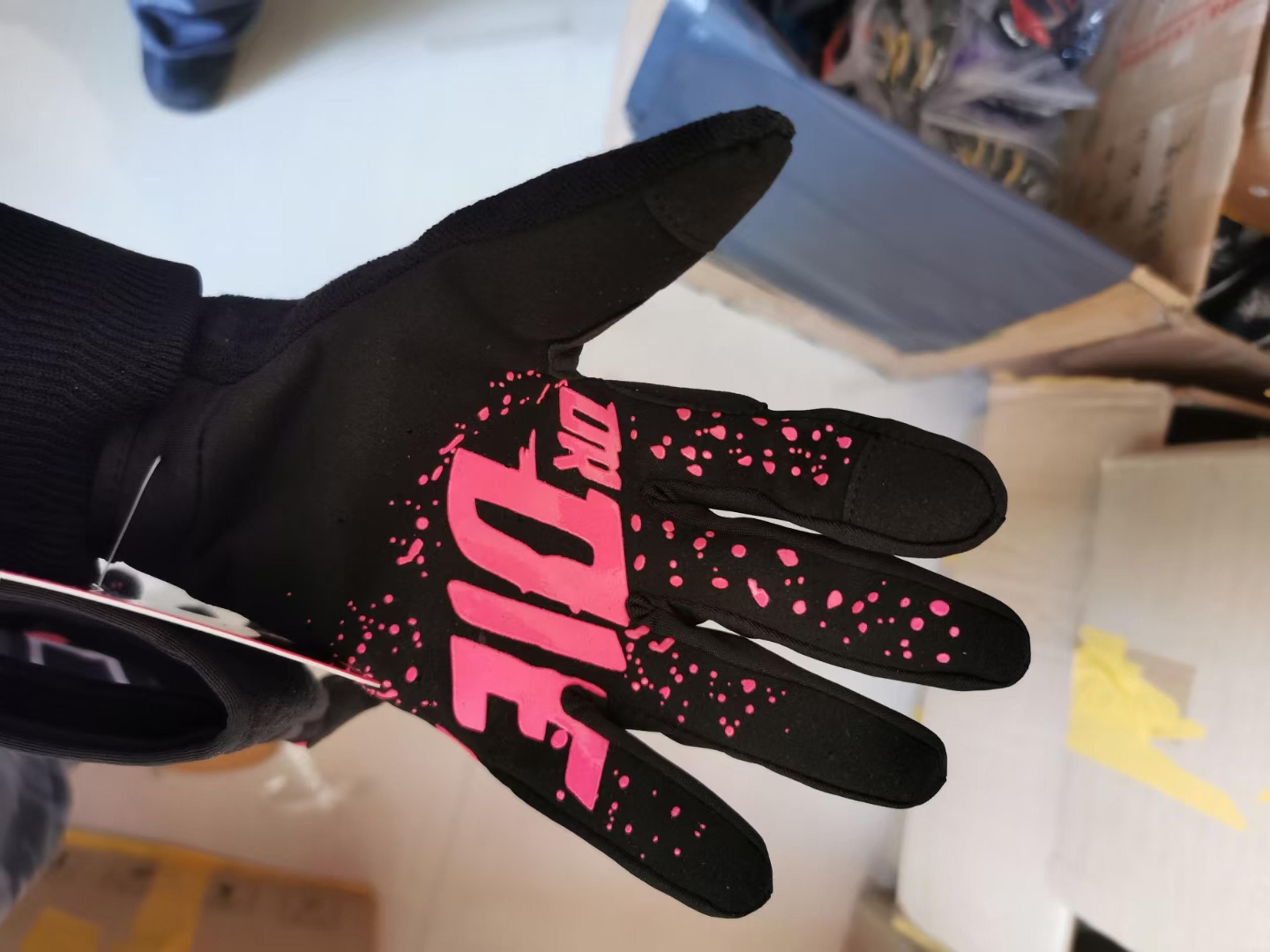 Full Finger Cycling Gloves With AntiSlip Grip And Touchscreen Compatibility 5