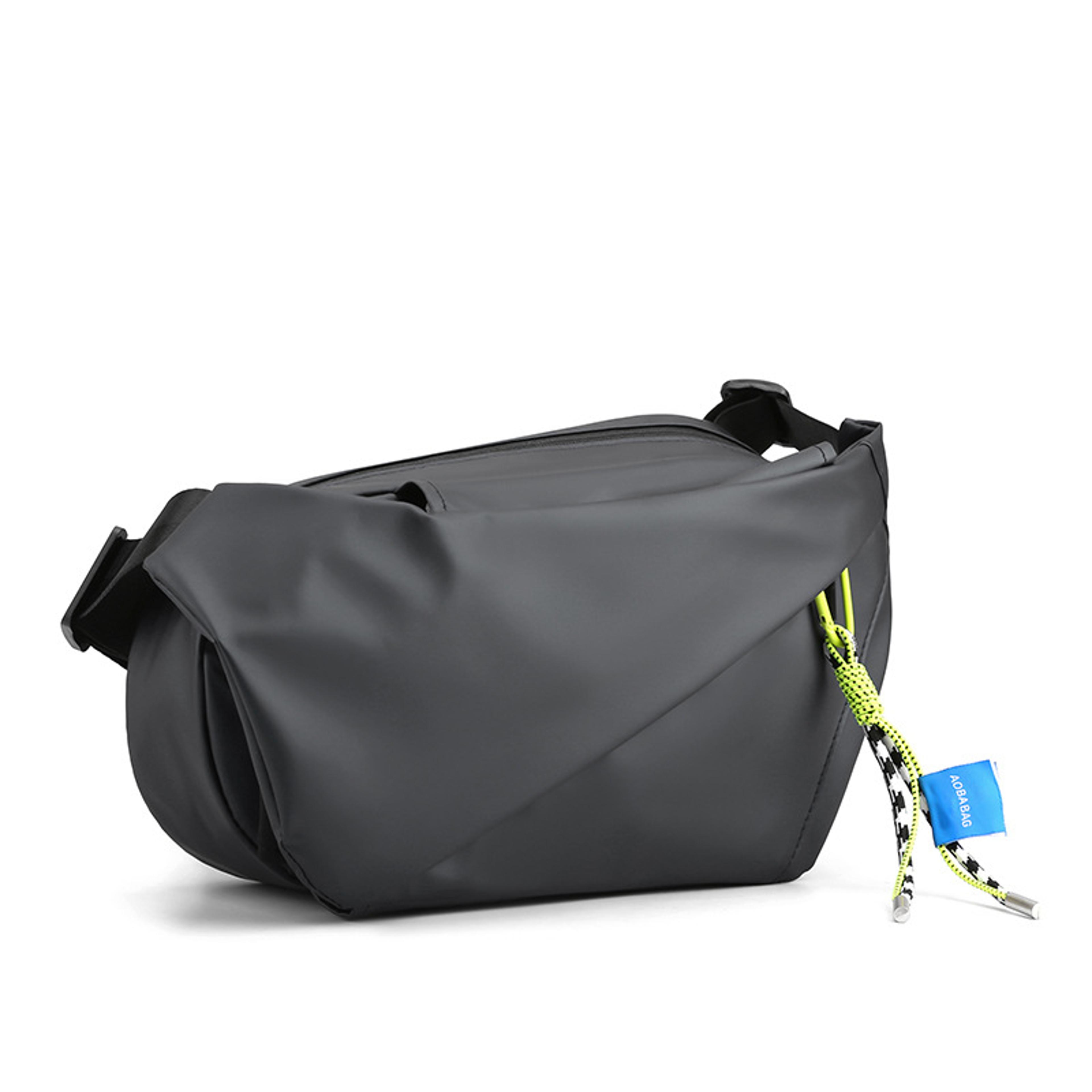 Waterproof Crossbody Chest Bag For Men Large Capacity Shoulder Chest Bag For Travel Running Cycling 6