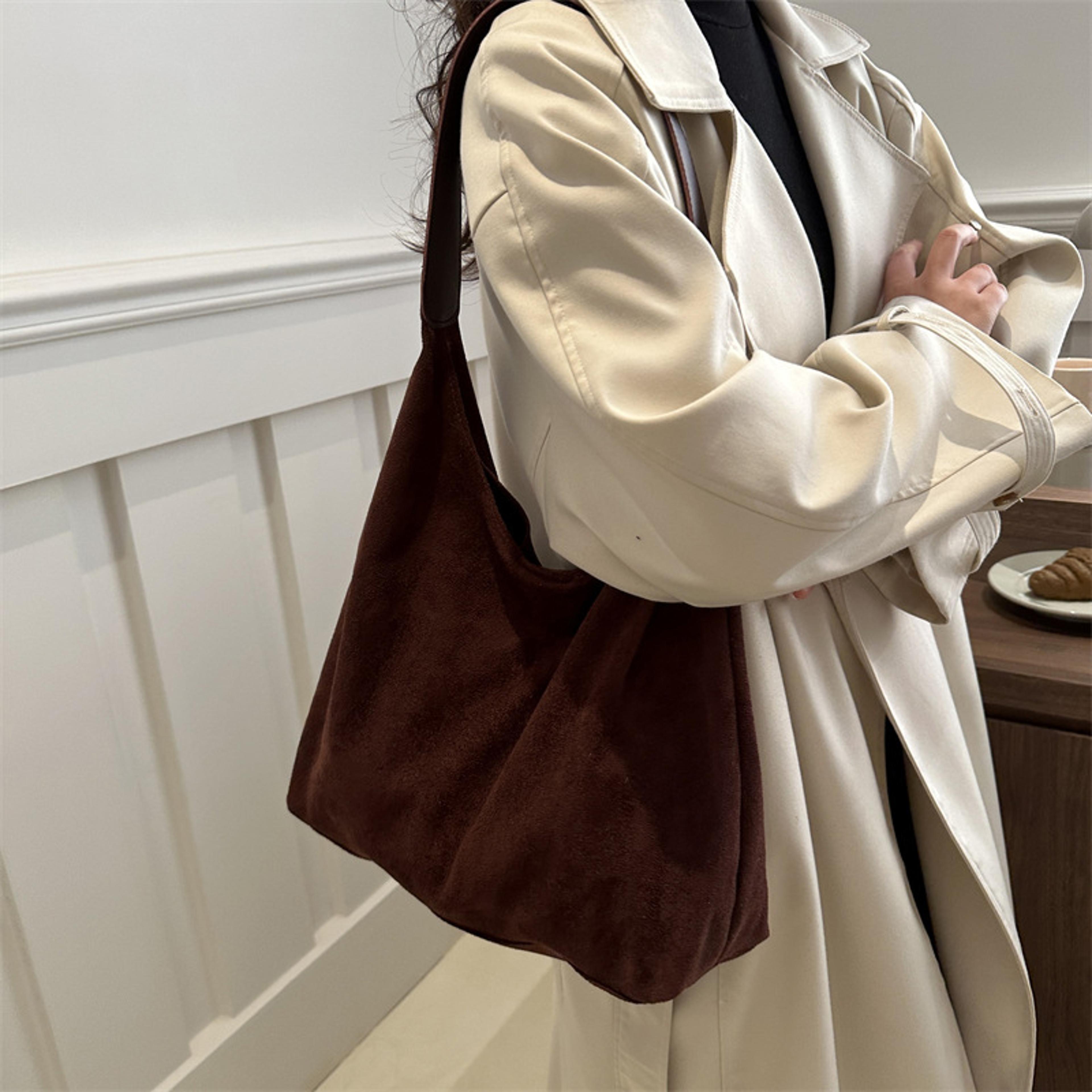 Vintage Suede Tote Bag Large Capacity Shoulder Handbag For Everyday Commuting 2