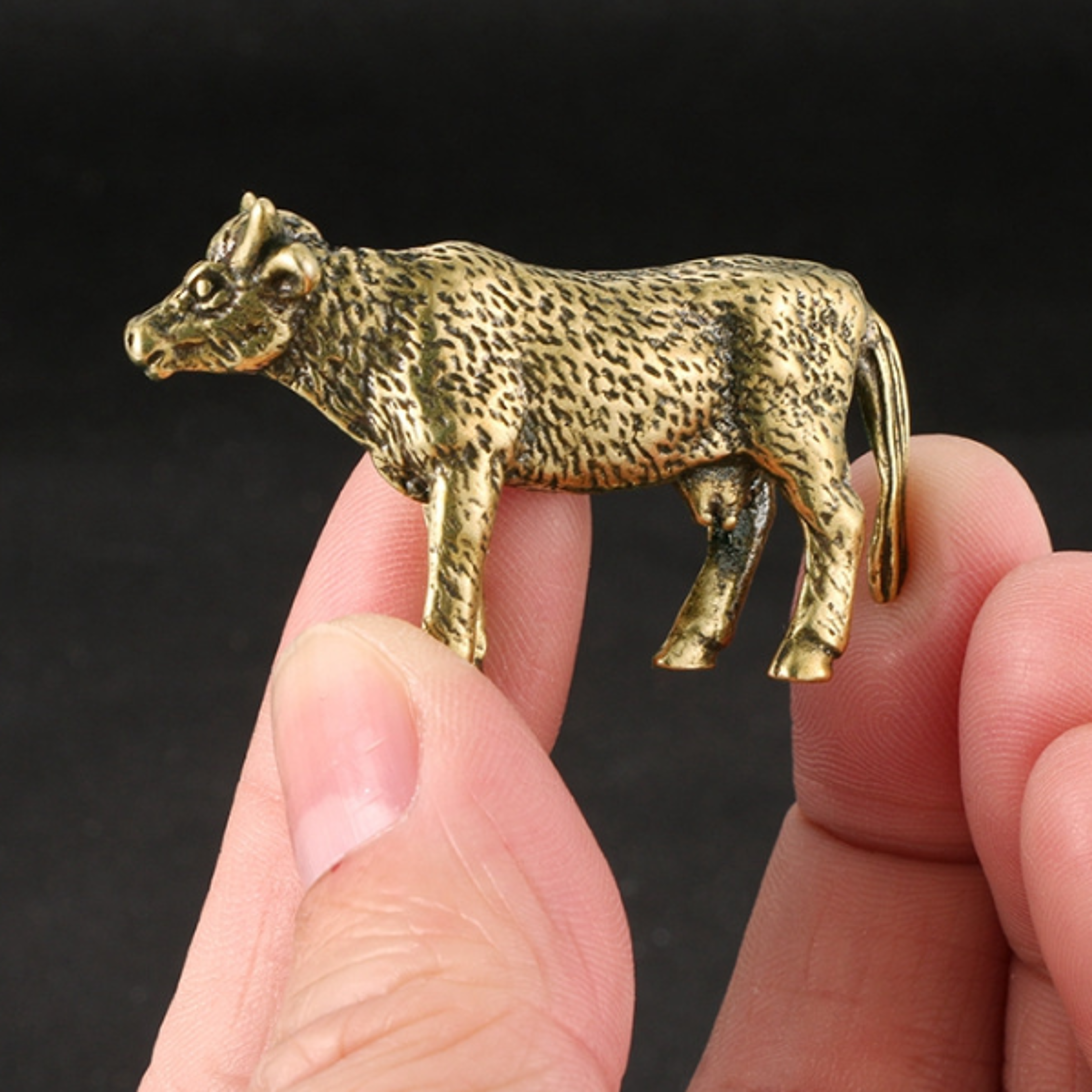 Retro Brass Cow Figurine Mini Statue Lucky Zodiac Home Decor Ornament