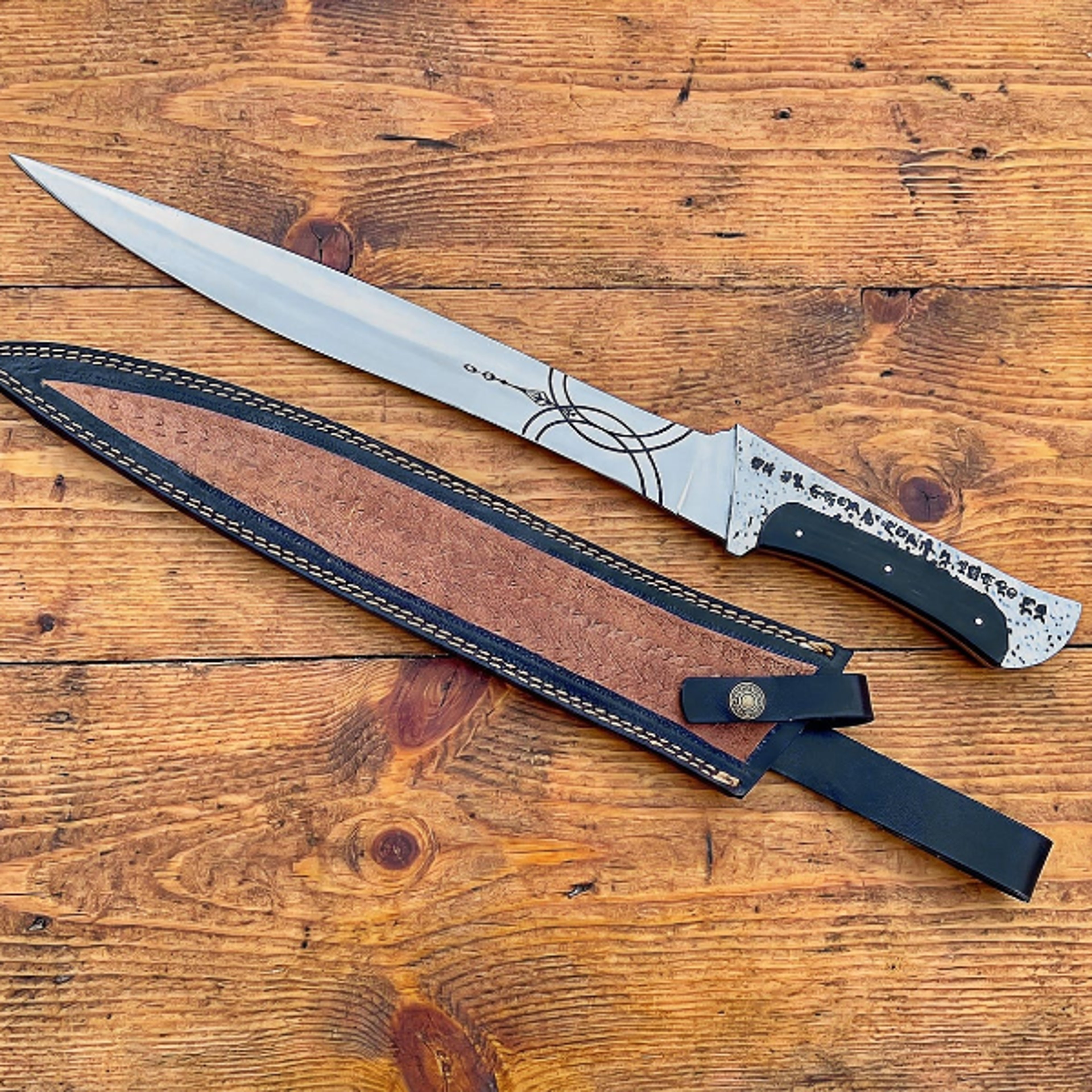 handmade paul atreides crysknife replica - dune inspired carbon steel knife full tang movie