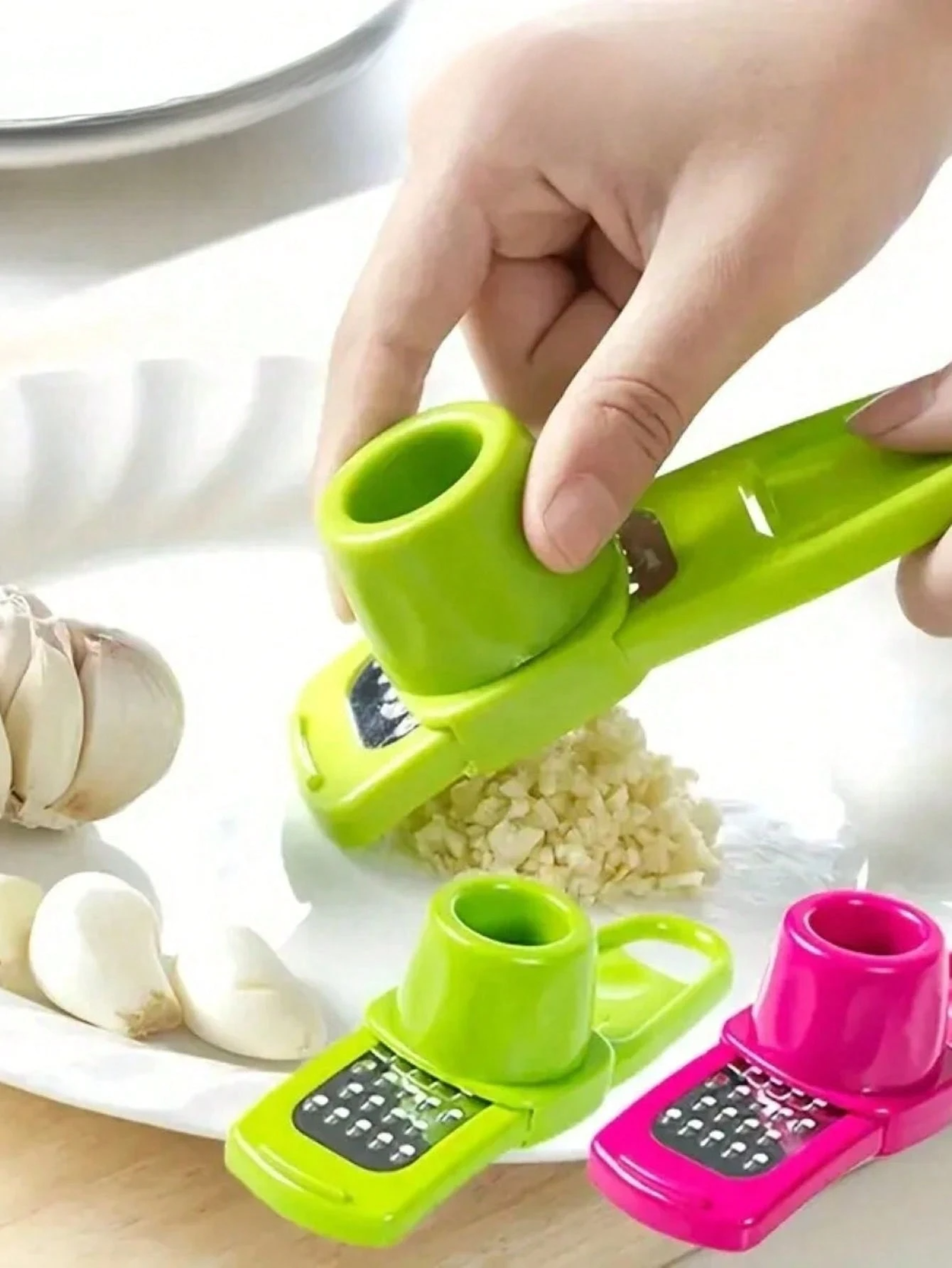 Mini Garlic Grinder Press For Easy Mashing Manual Green Kitchen Tool 1