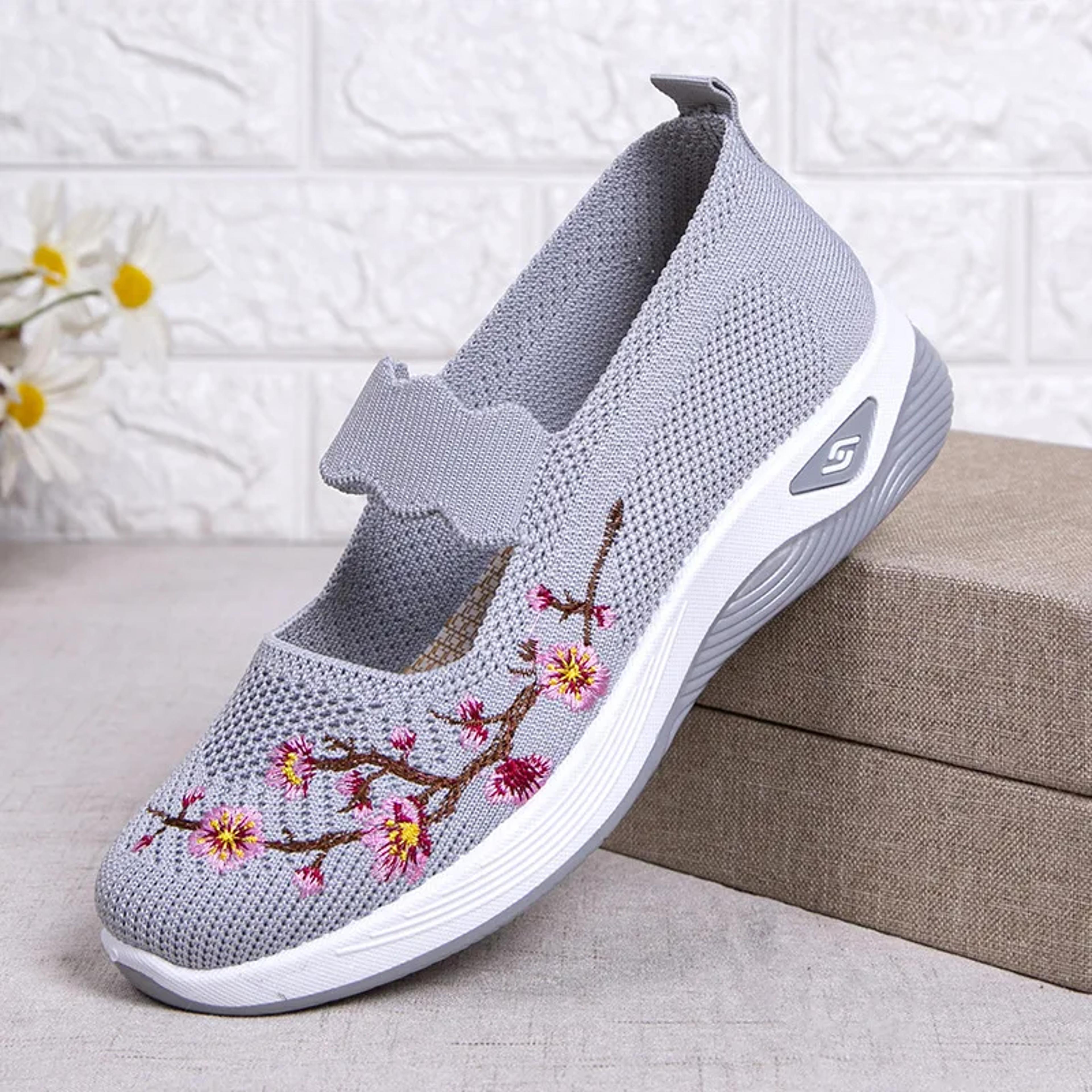 Breathable Embroidered Chunky Sole Women Casual Sneakers For Summer Comfort 9