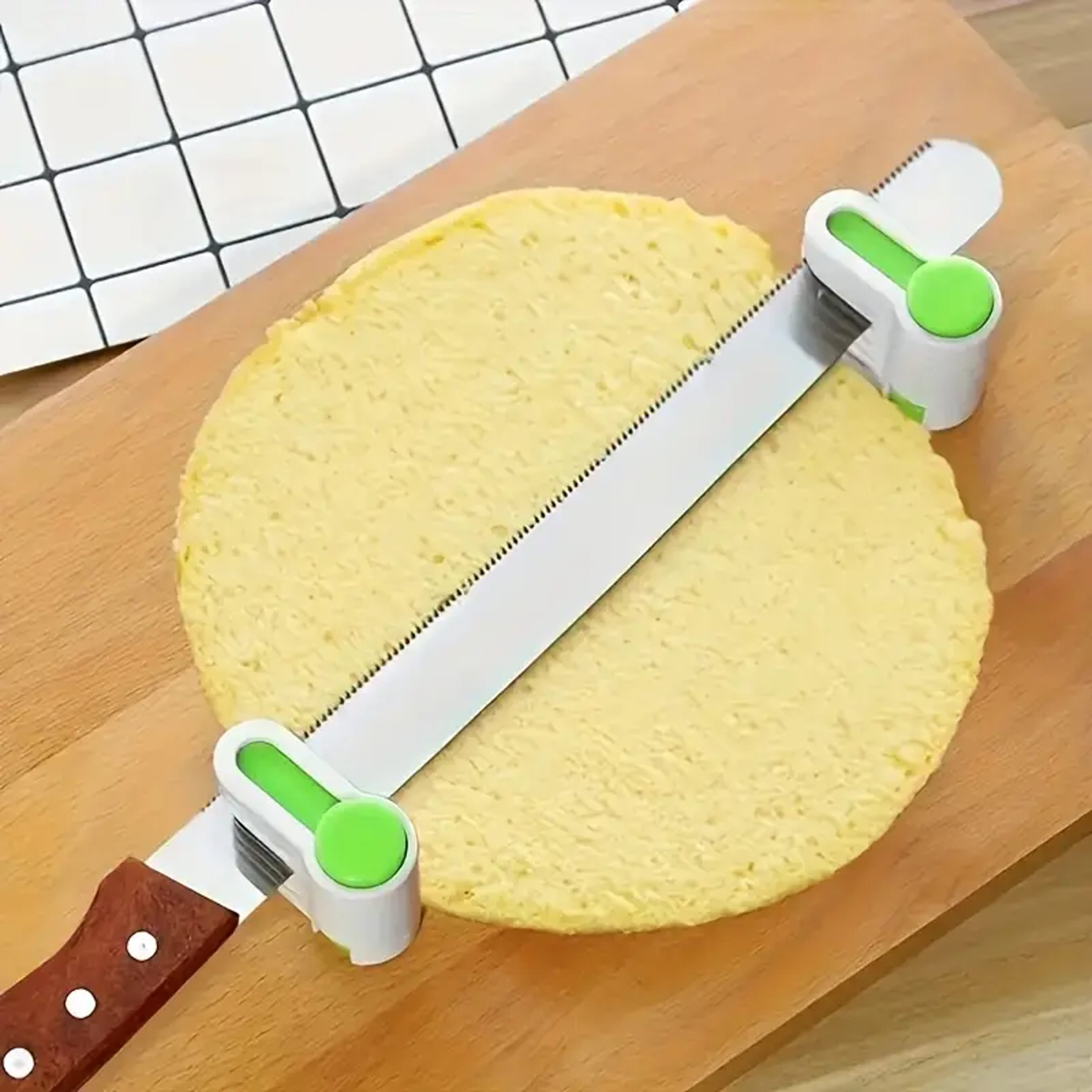 creative adjustable 5-layer bread slicer and cake cutter, perfect tool for effortless slicing at home and in the bakery