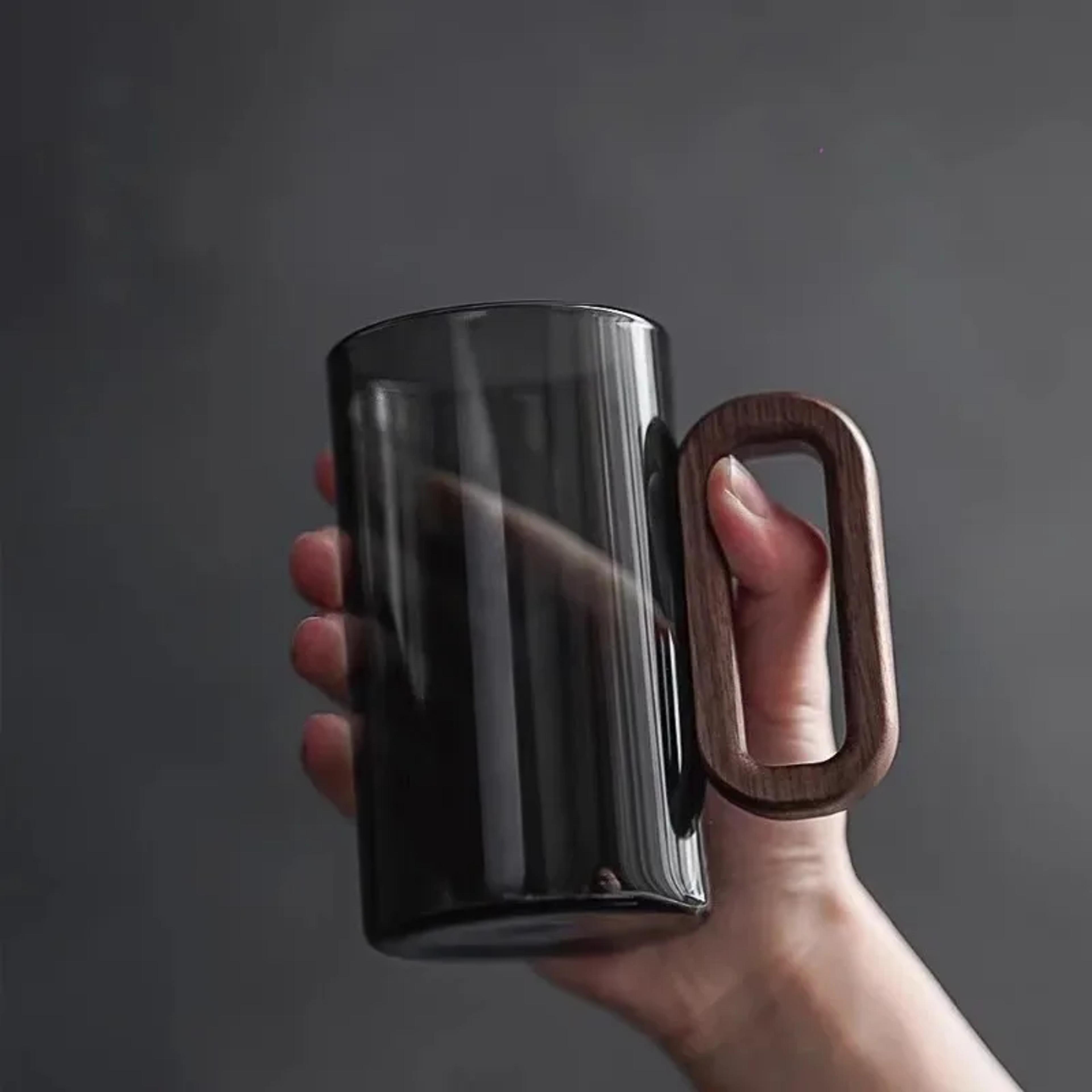 Elegant High Borosilicate Glass Water Cup With Wooden Handle Perfect For Tea  Beverage Lovers 2