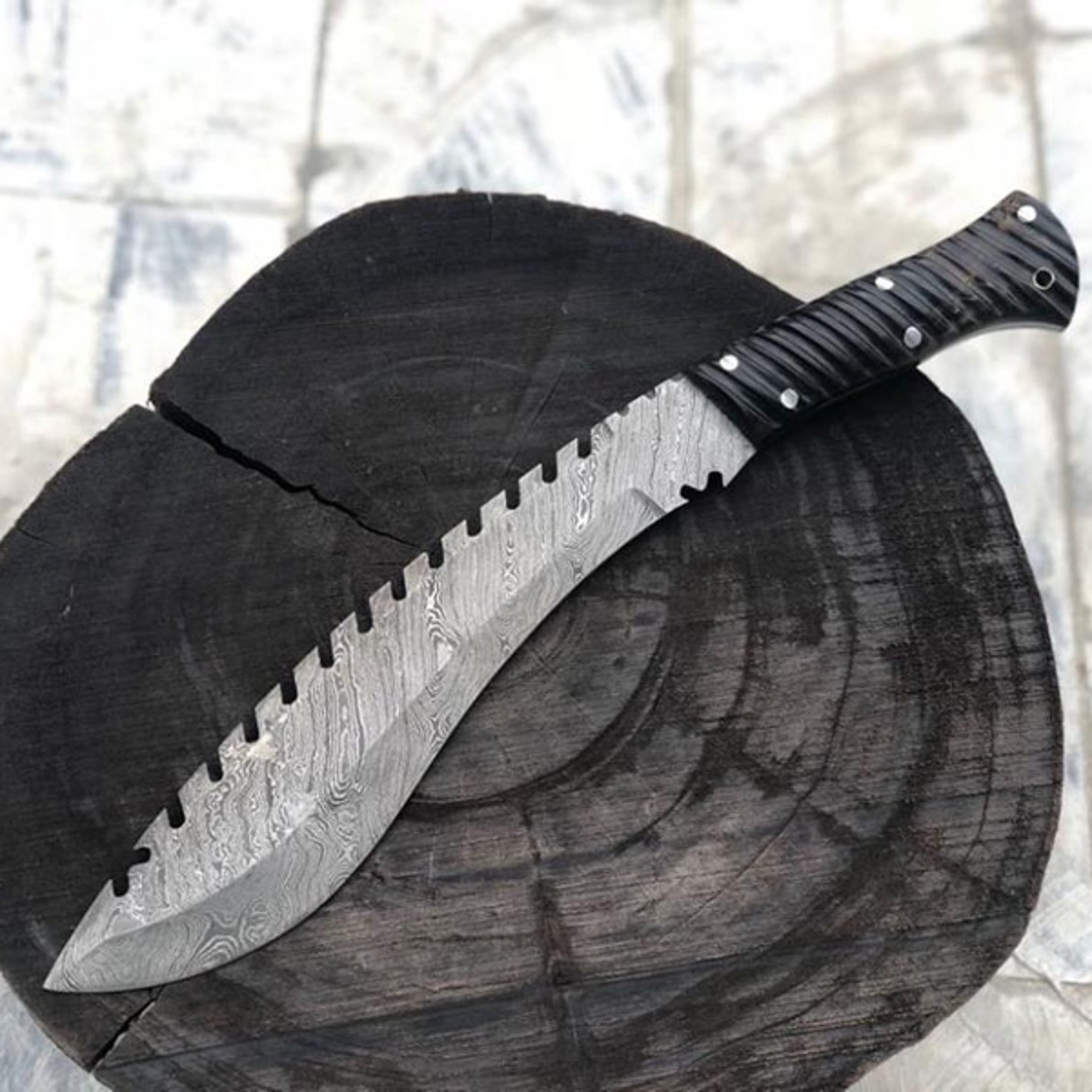 hand forged damascus steel kukri knife camping tool twist pattern blade with exceptional sharpness and durability