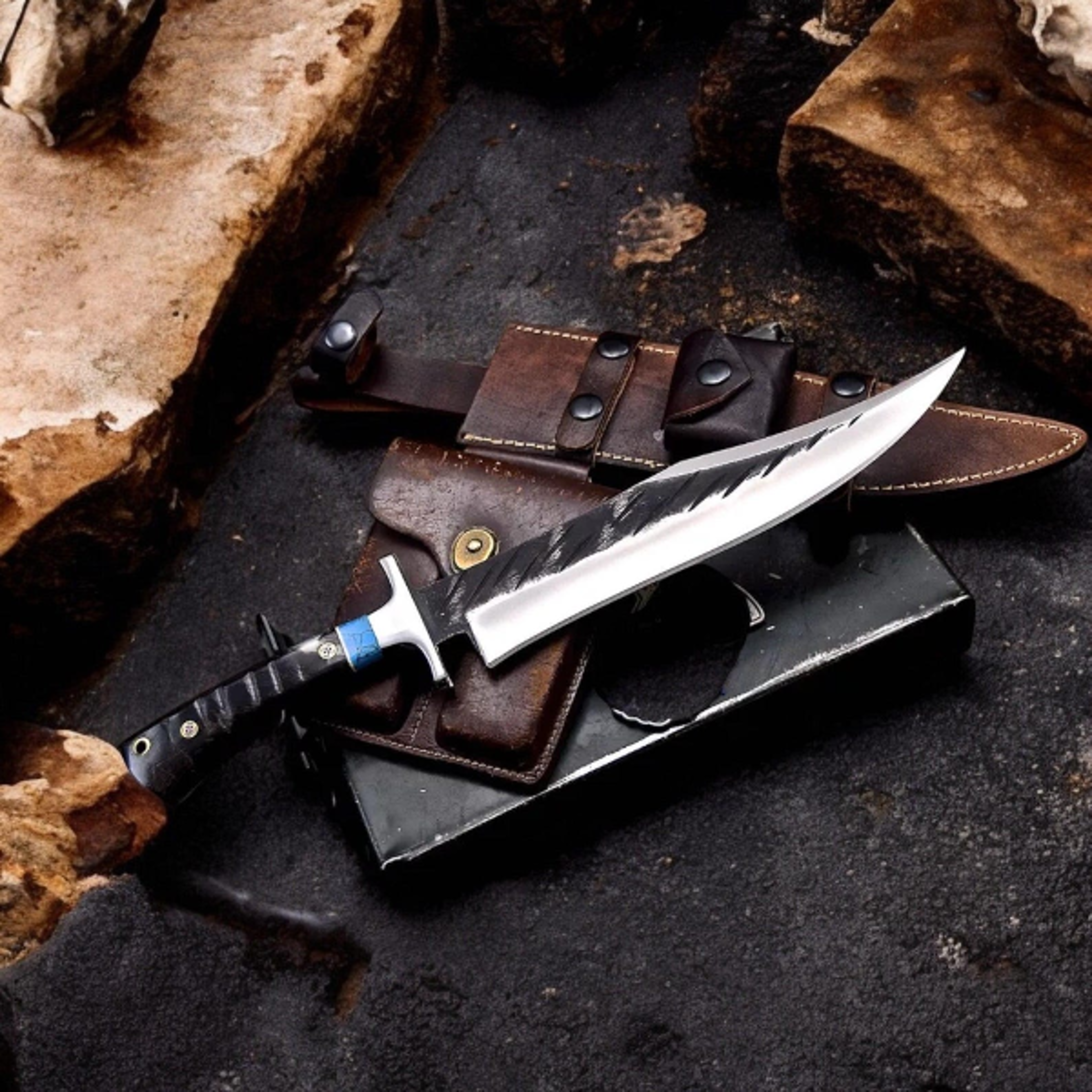 handcrafted aus 10 sheep horn turquoise western bowie hunting knife with mosaic rod pins and brass