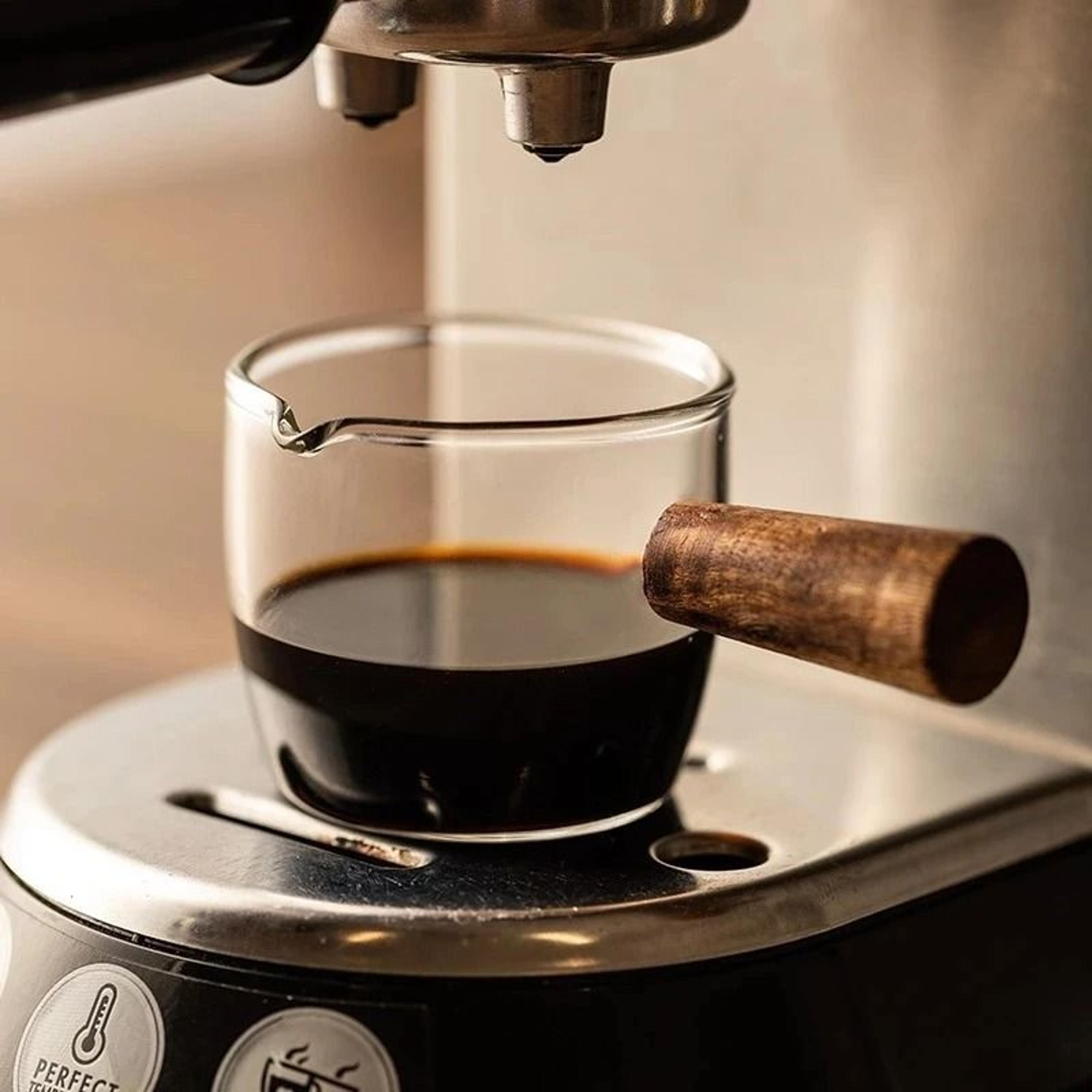 75ml heat-resistant glass measuring cup with wooden handle – ideal for espresso, coffee, and baking