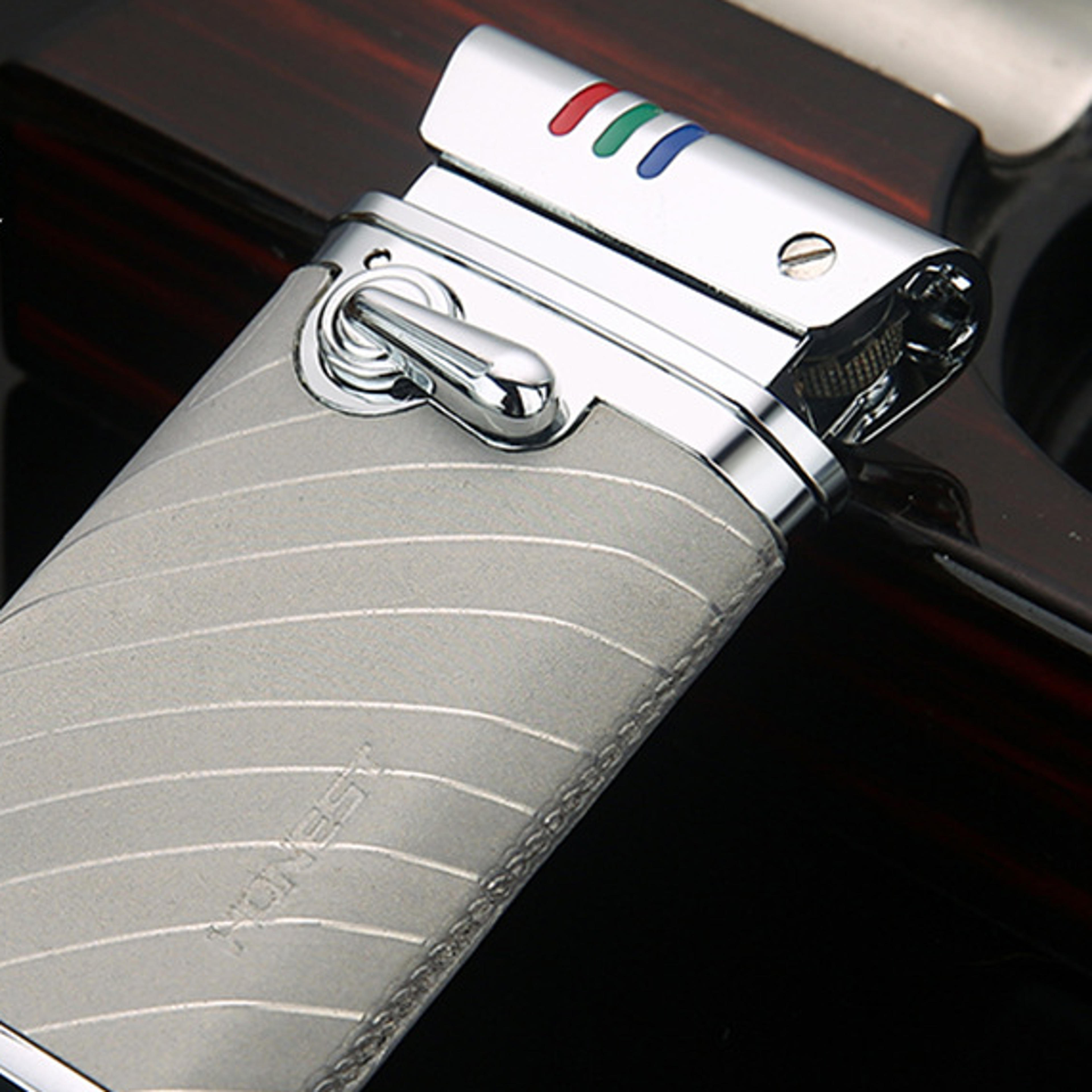 HONEST retro rocker fuel grinding wheel lighter durable metal cigarette lighter creative fashionable