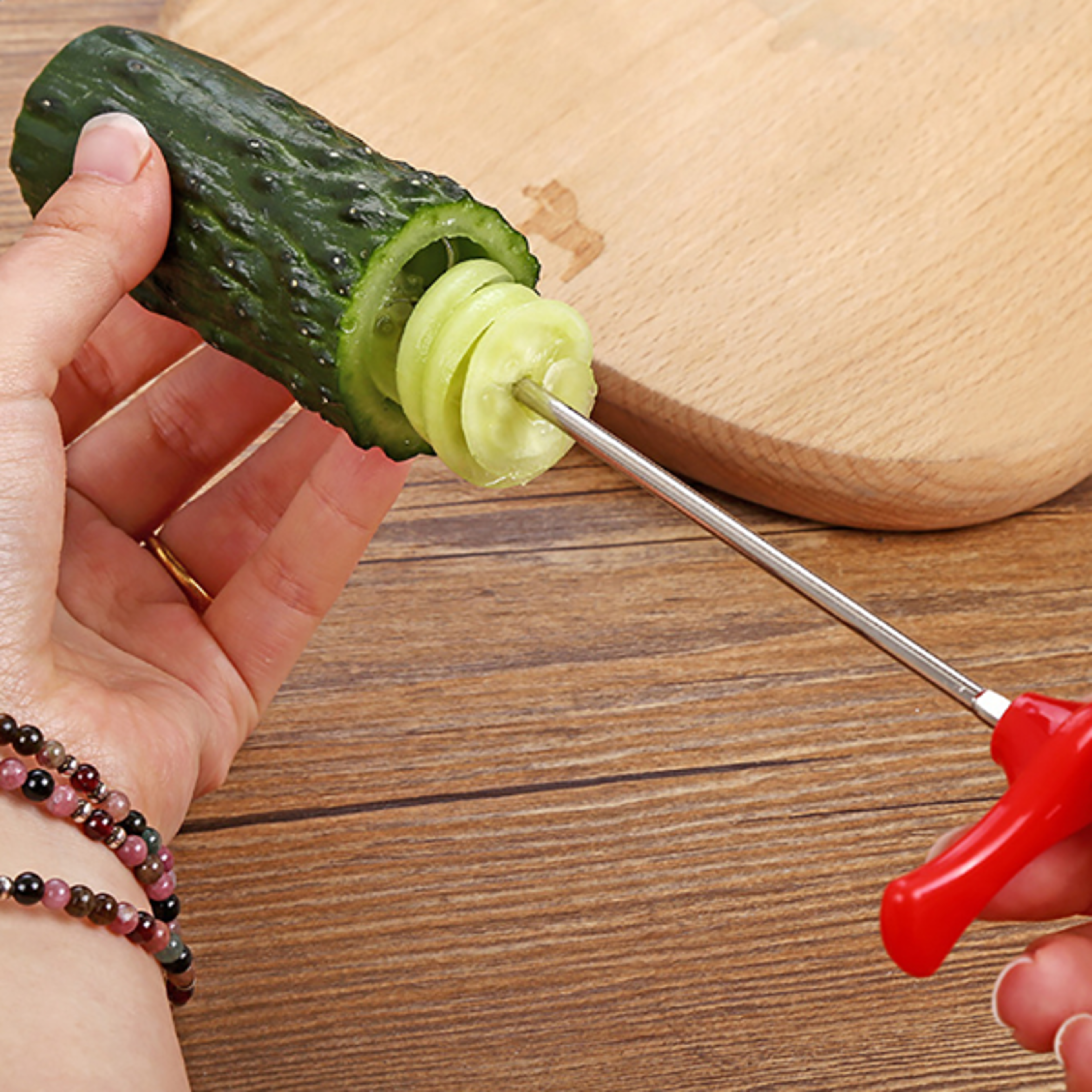 spiraveg quick twist vegetable spiralizer & potato curly cutter