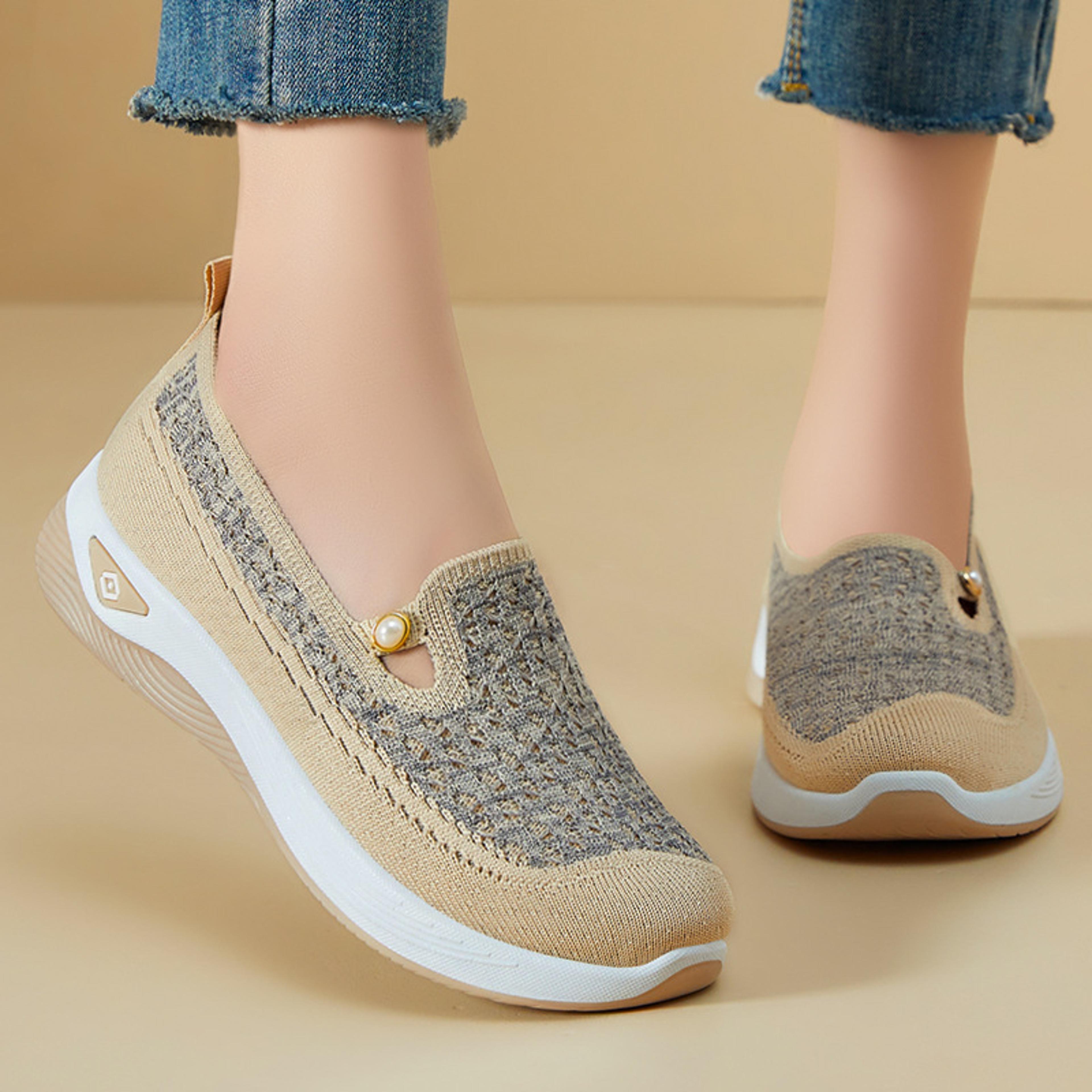 lightweight casual shoes for women, spring autumn breathable mother shoes, soft sole walking shoes, comfortable single