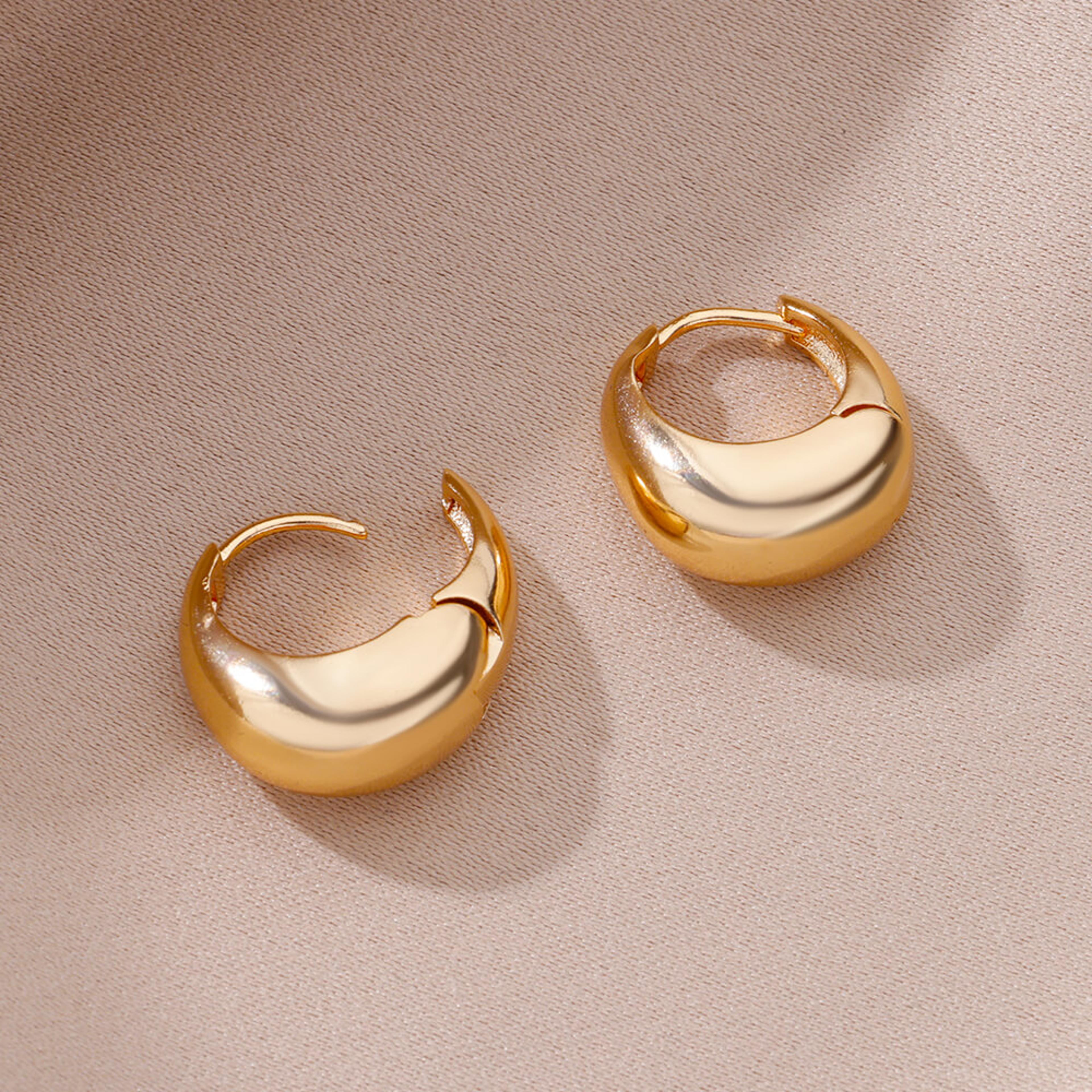 Gold Color Chunky Stainless Steel Hoop Earrings Water Drop Design For Weddings Parties Gifts 3
