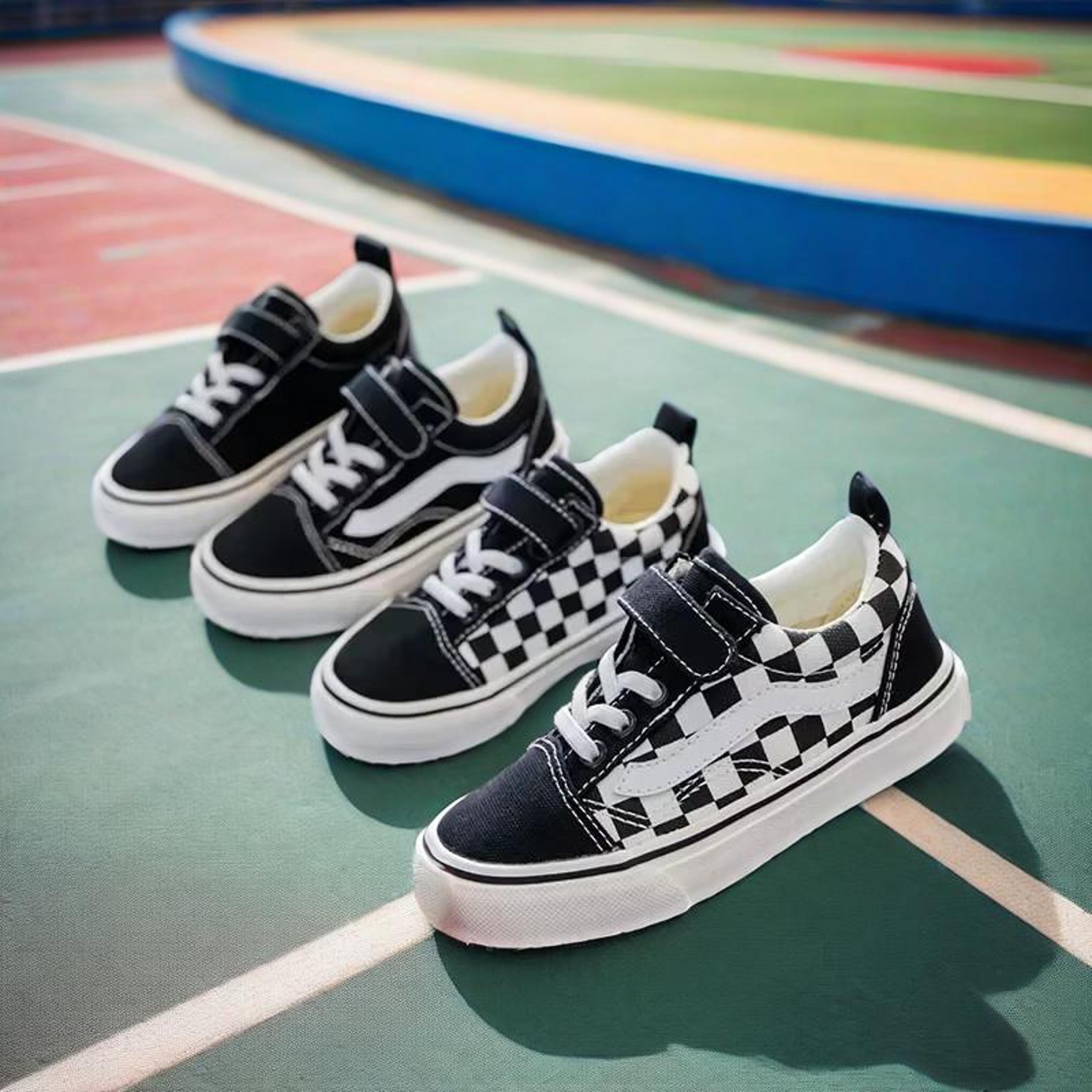 fashionable canvas shoes for kids, teen boys and girls, soft sport running sneakers
