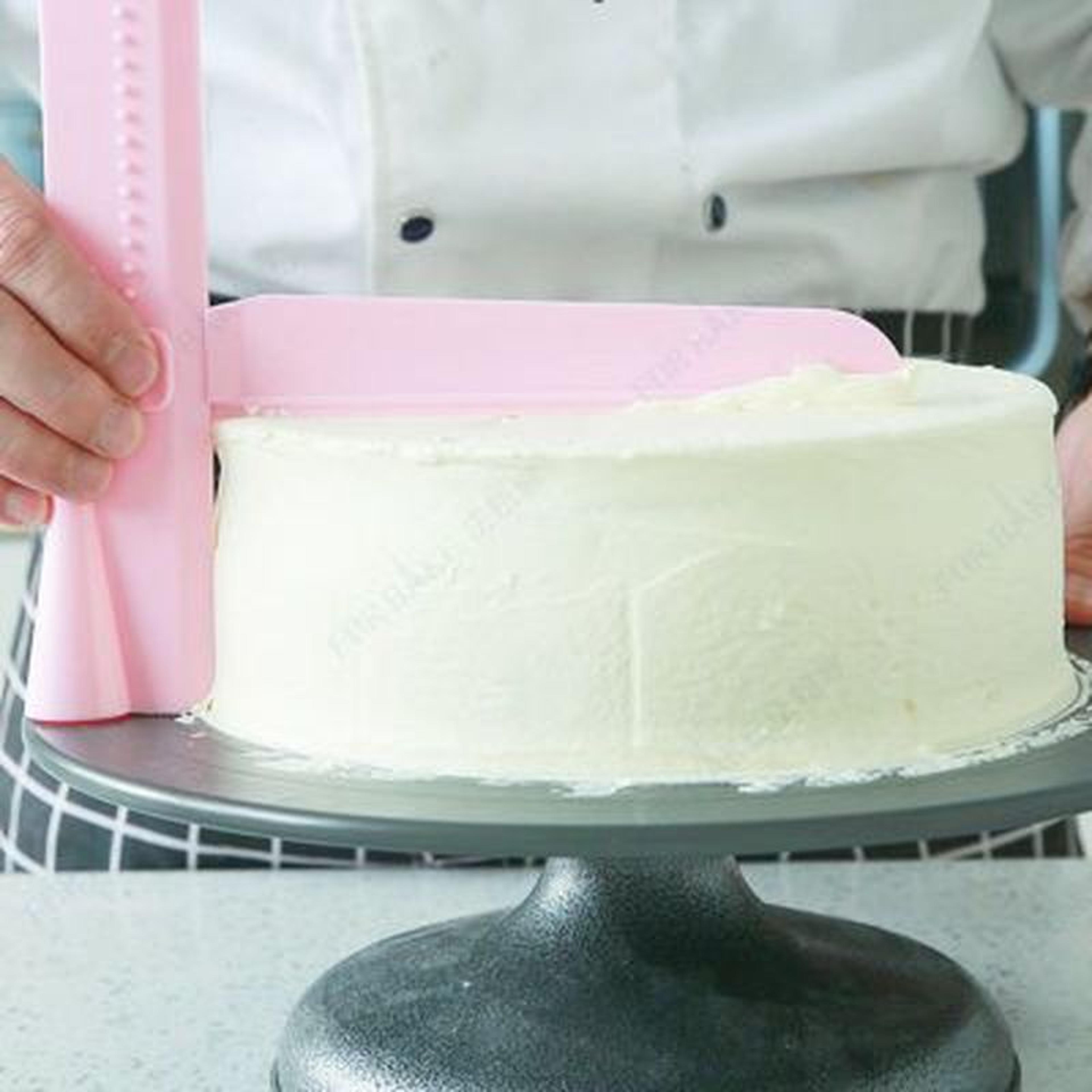 DIY Cake Decorating Tips Set With Stainless Steel Nozzles And Silicone Icing Bag 4