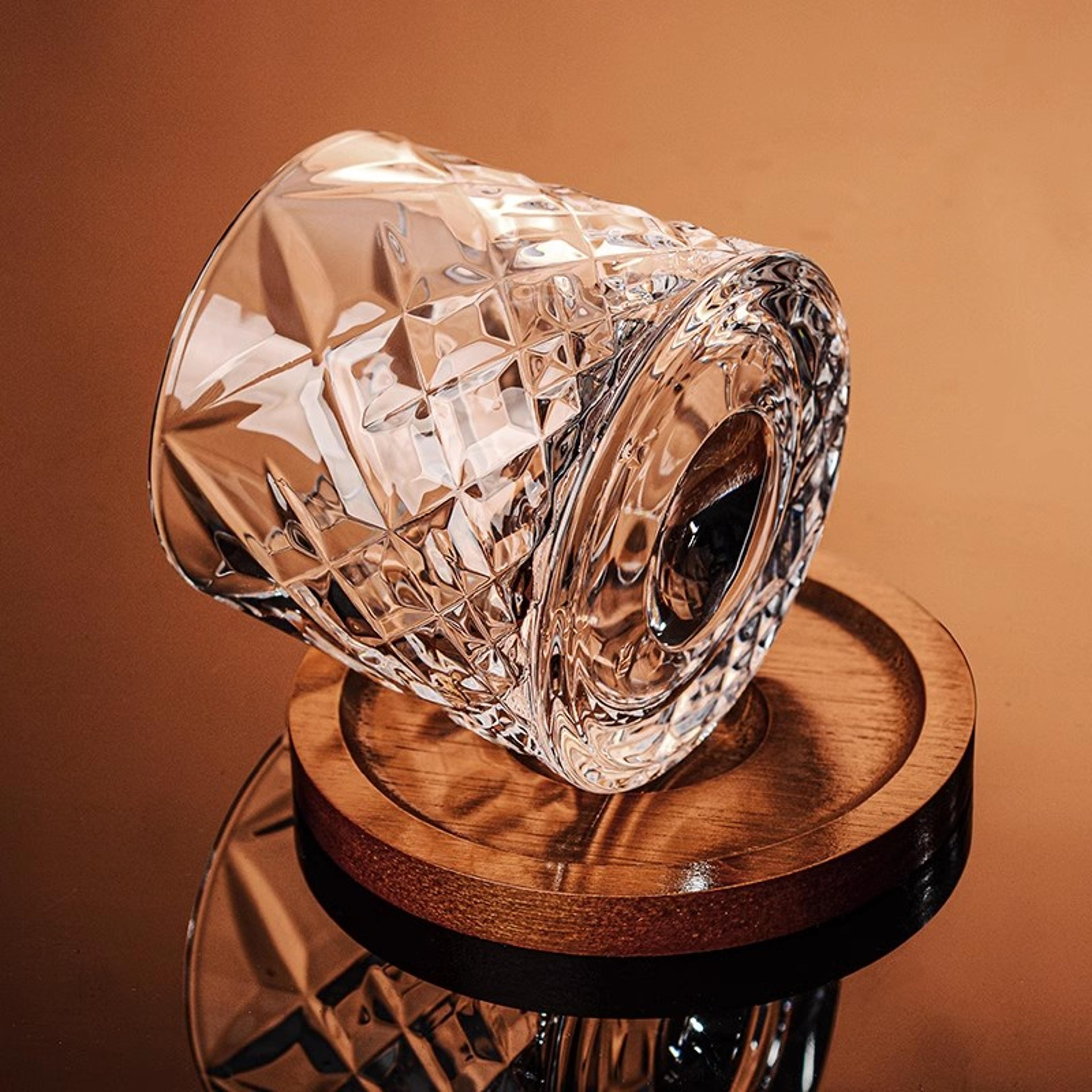 Crystal Whiskey Glasses Rotating Spinning Tumbler Whiskey Glass With Base Wine Brandy Glass Cup Dri 3