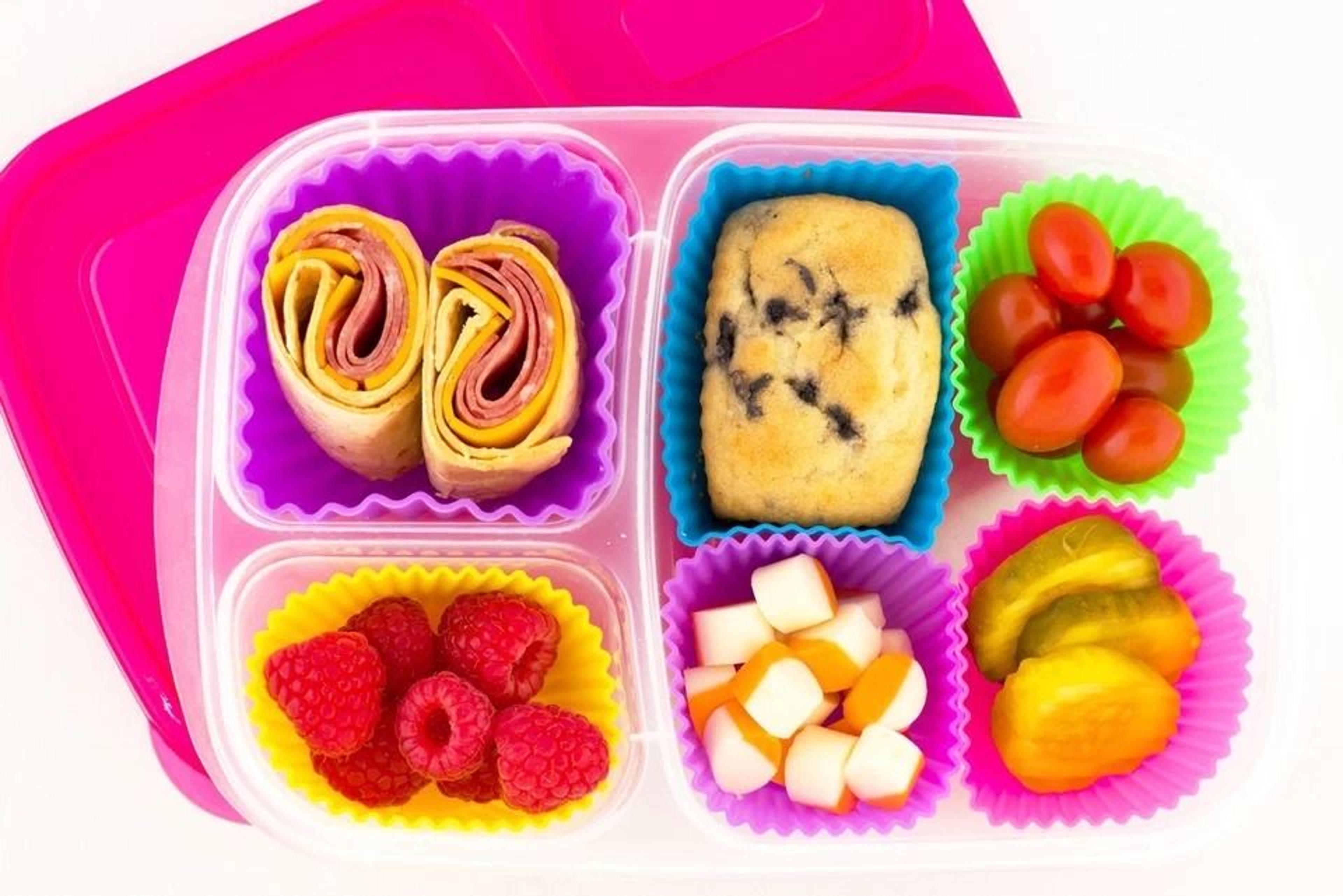 Silicone Cupcake Liners Reusable Muffin Cups  Chocolate Candy Molds 3