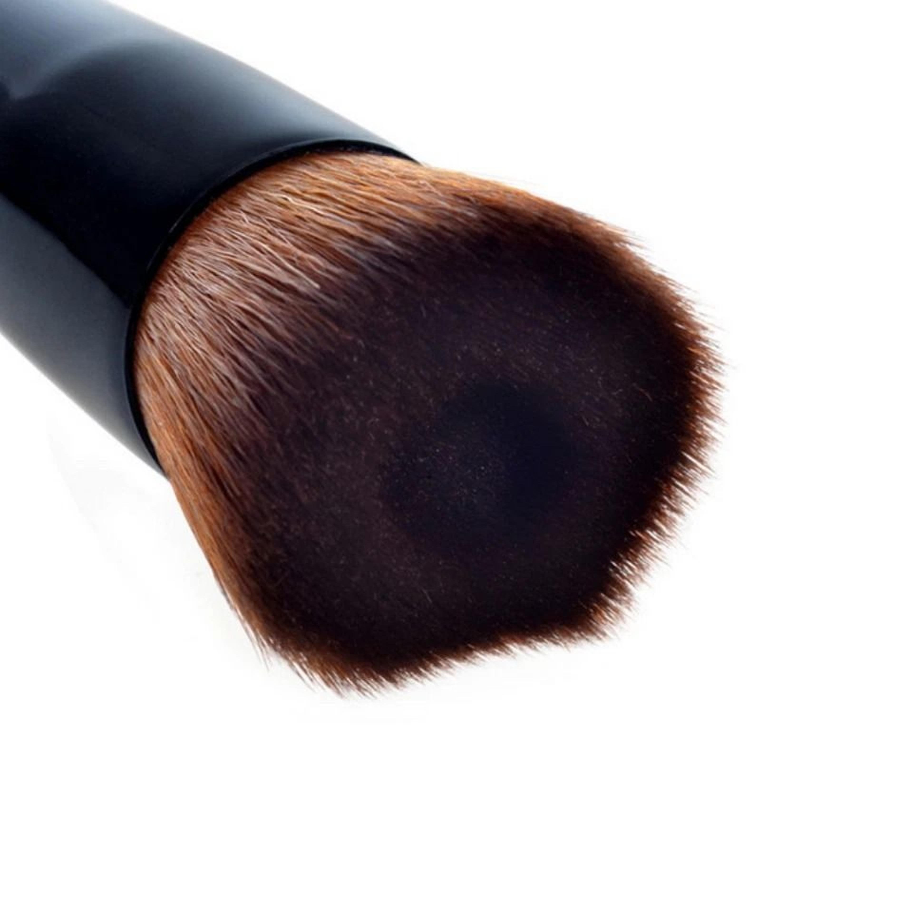 Pro Liquid Blush  Contour Makeup Blender Brush Foundation  Cream Brush For Flawless Application 1