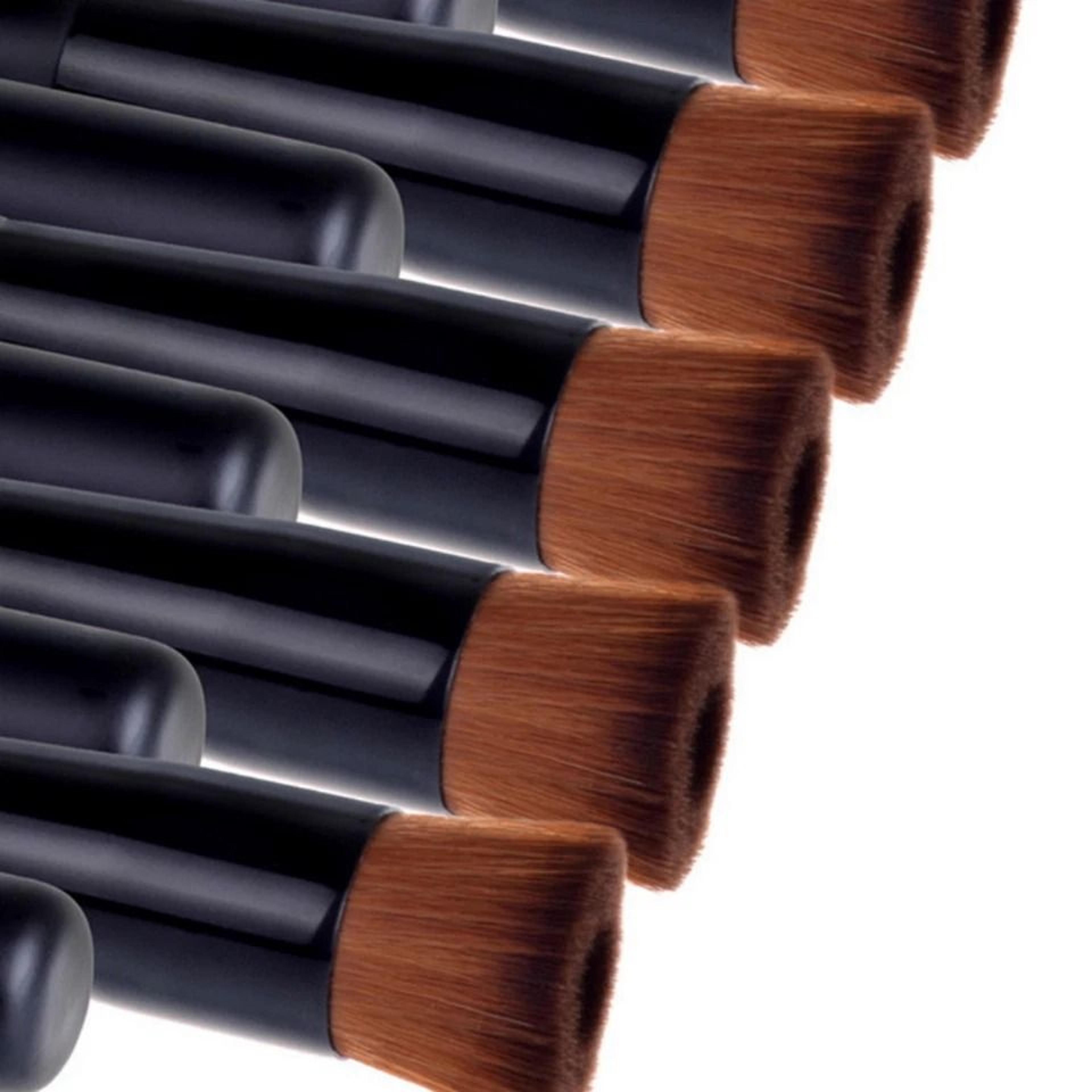 Pro Liquid Blush  Contour Makeup Blender Brush Foundation  Cream Brush For Flawless Application 3