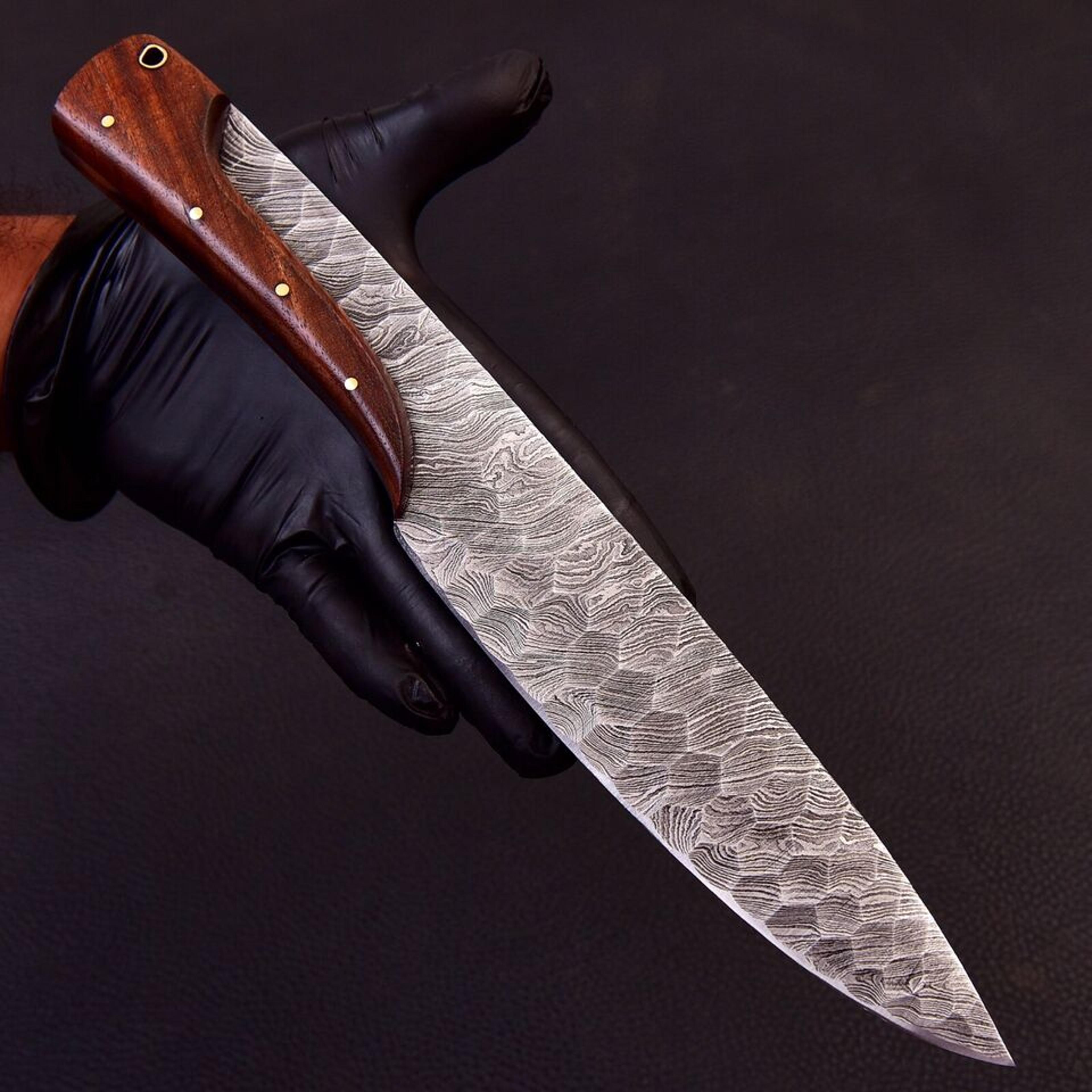 Handmade Damascus Steel Twisted Pattern Hammer Textured Hunting Knife