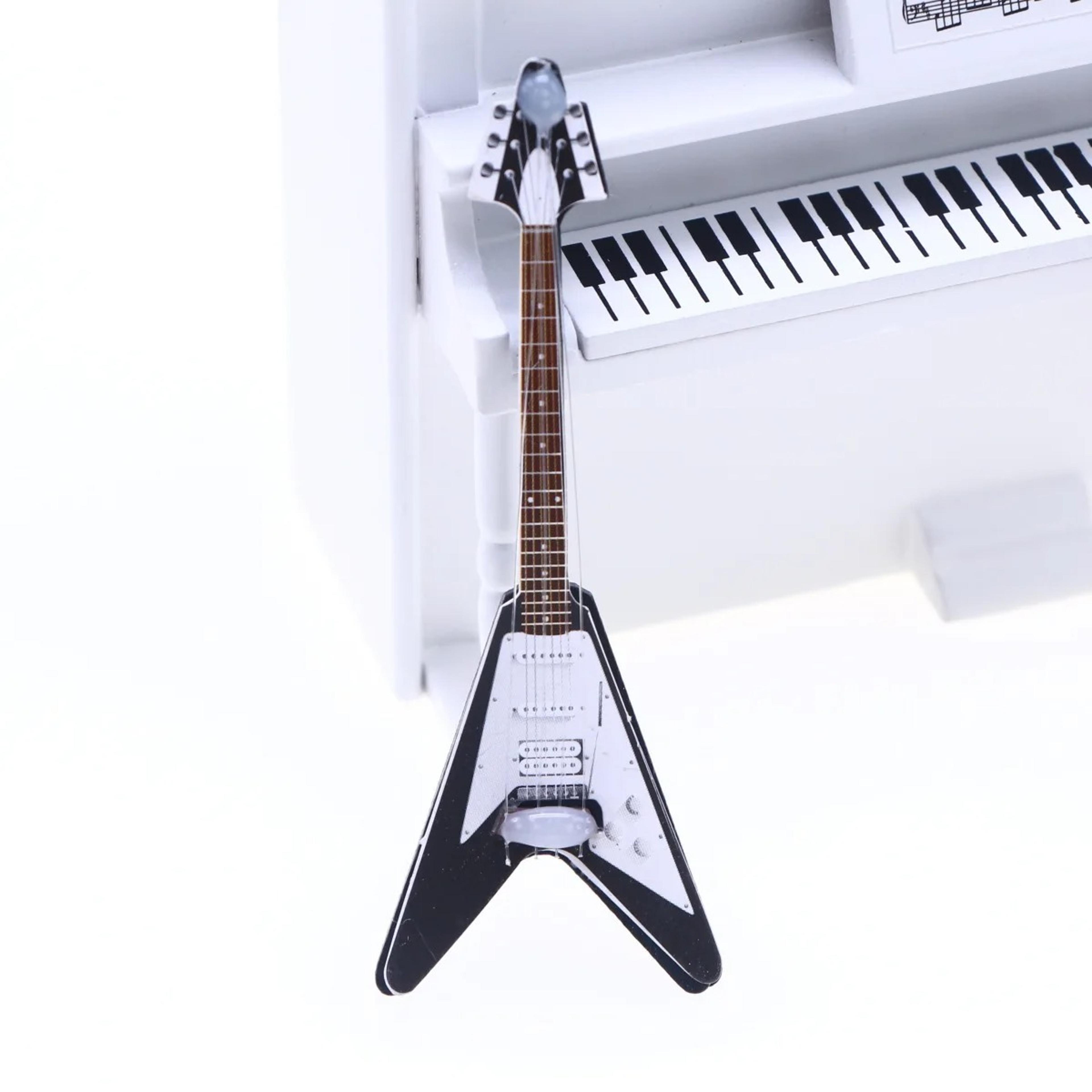 Mini Electric Guitar Model Dollhouse Miniature Guitar Scene Prop 6