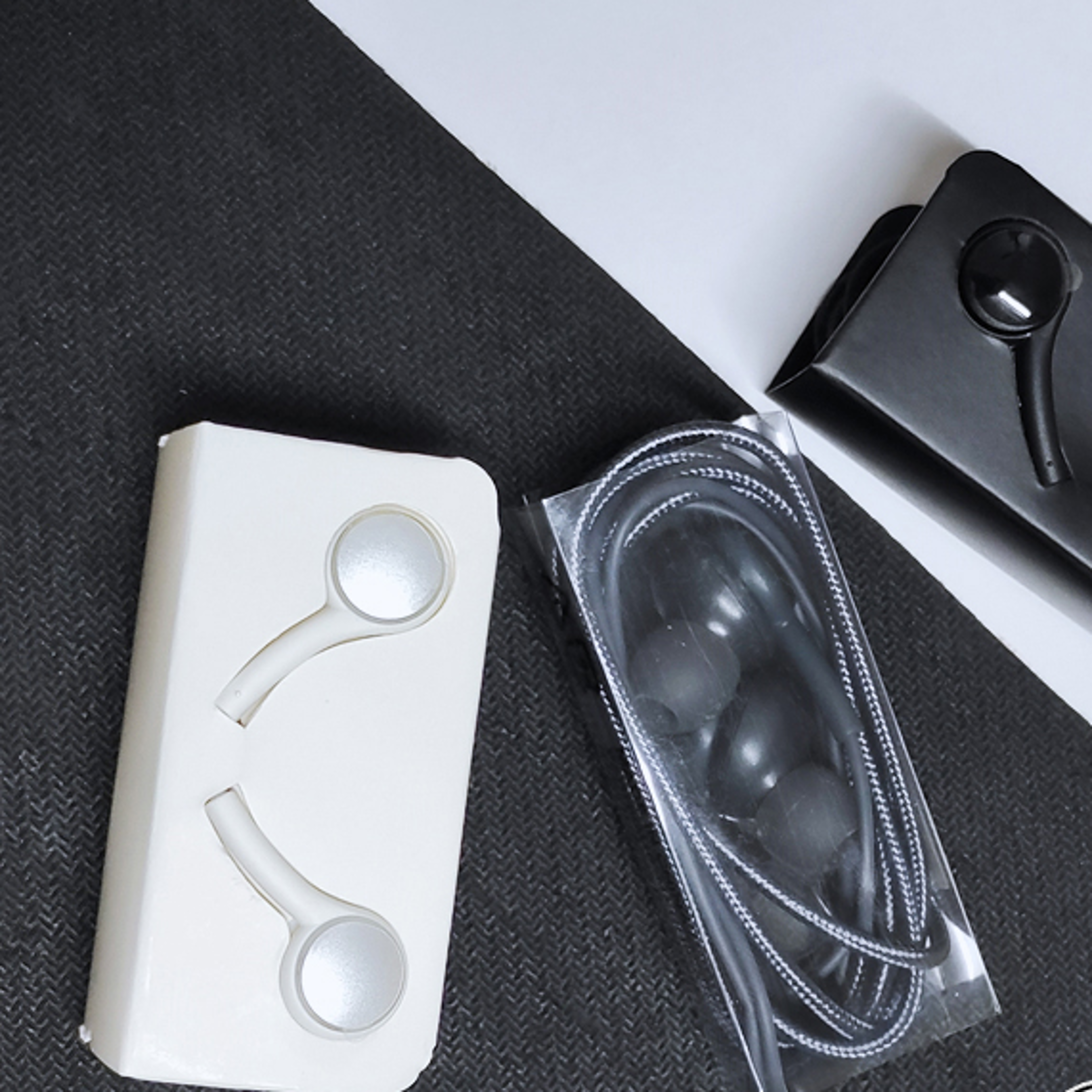 usb c wired earbuds with hd microphone for phones