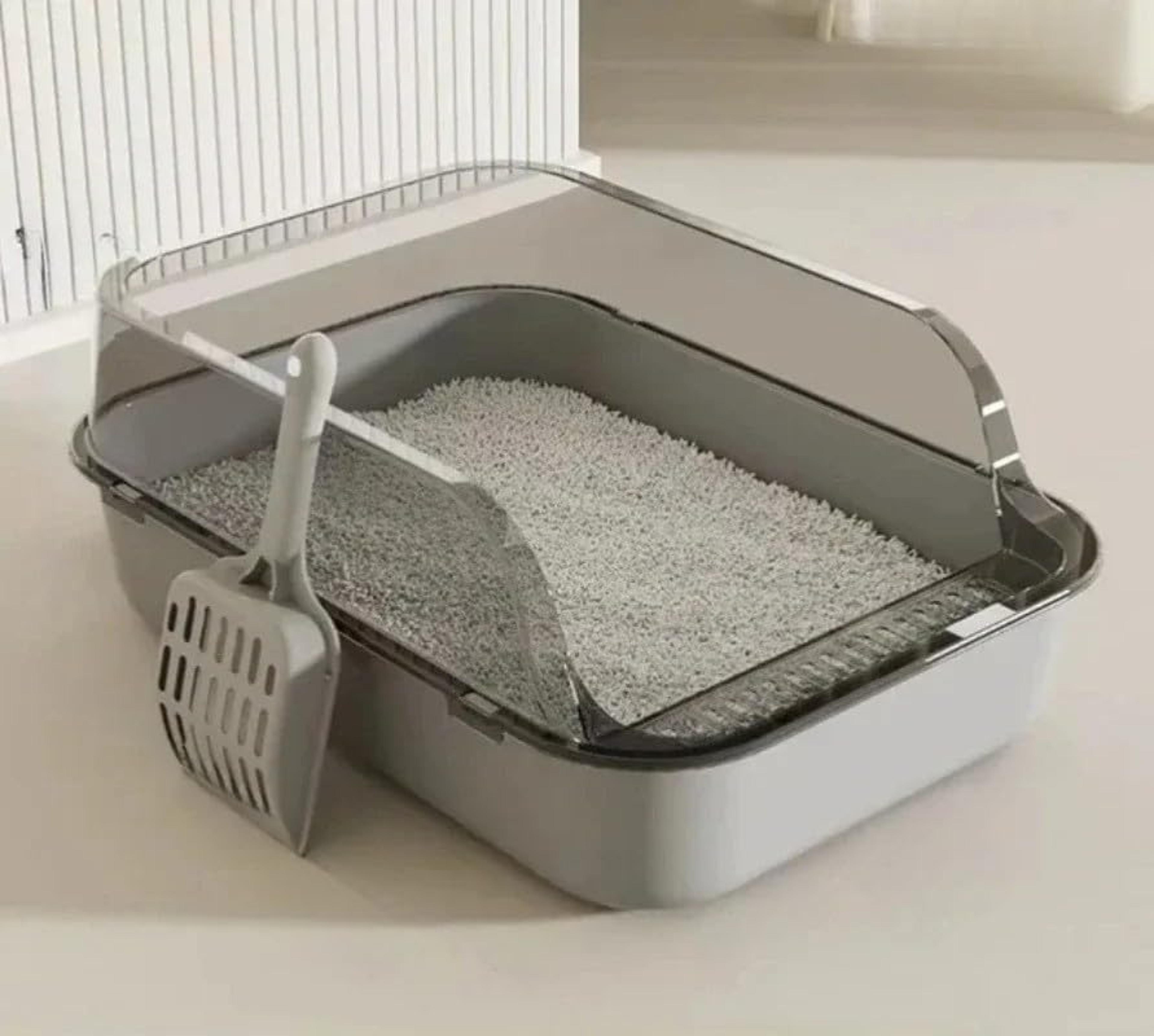 splashguard semi enclosed cat litter box with high sides for clean comfortable indoor use