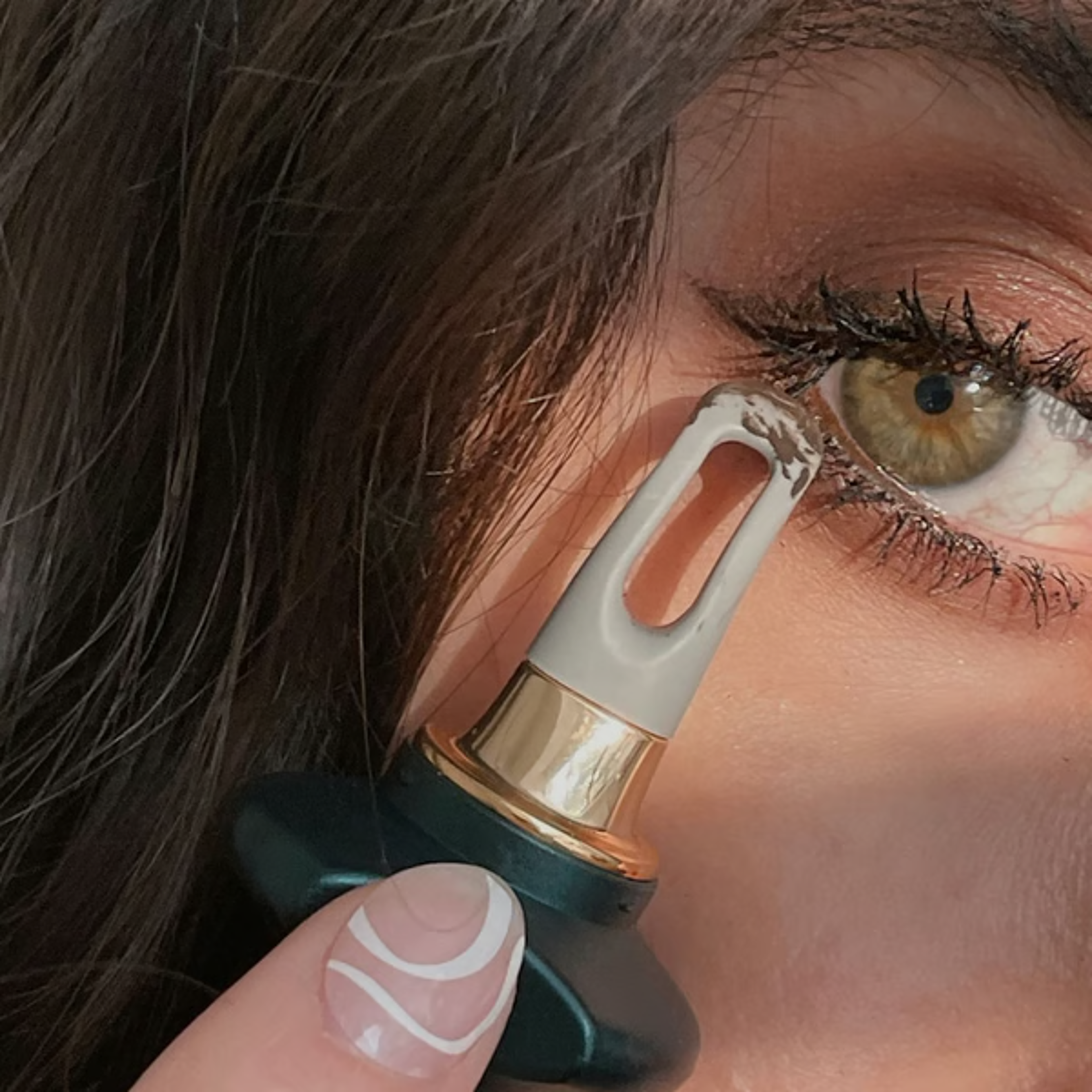 waterproof silicone eyeliner brush, non-smudge eyeliner tool for precise application