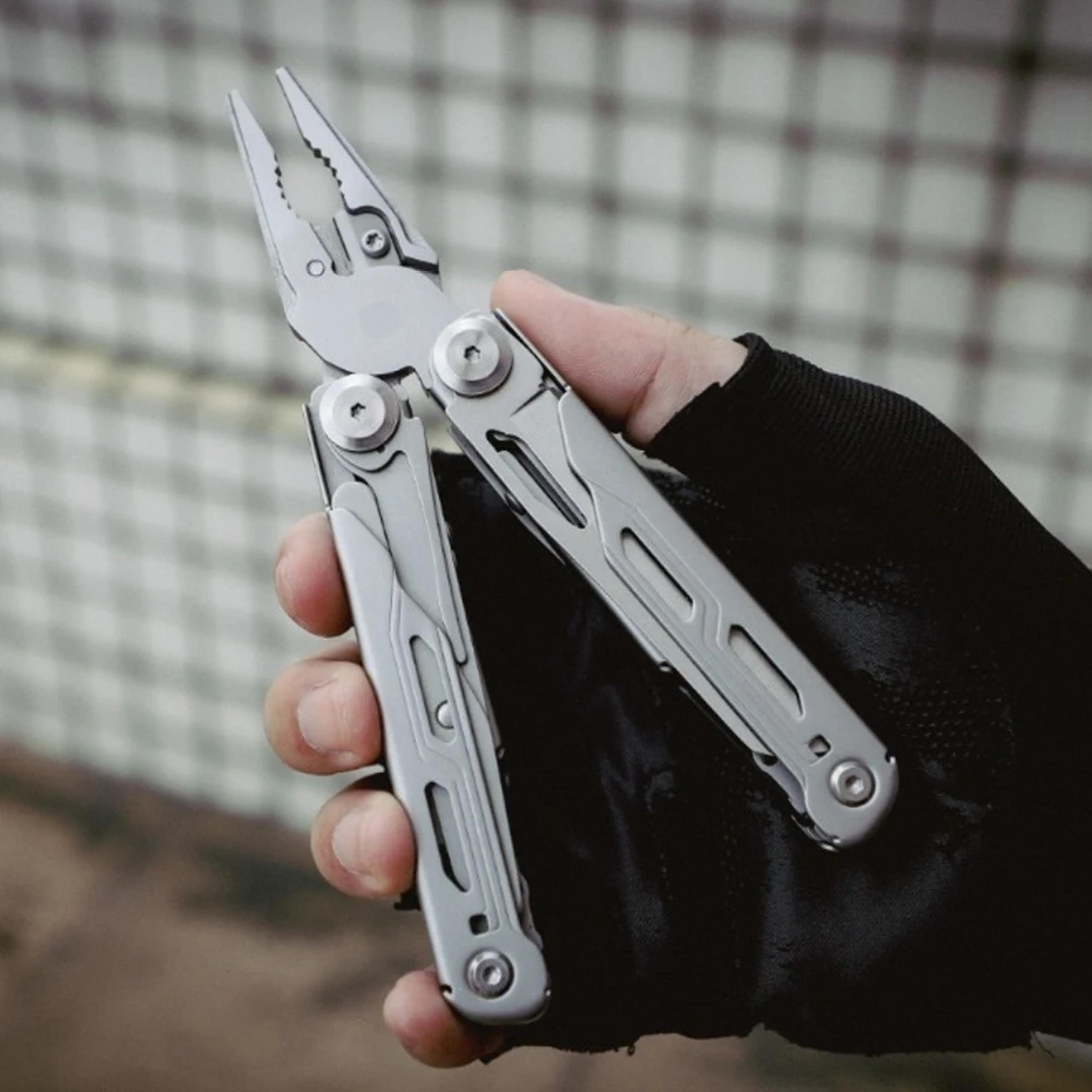 Multifunctional Tactical Survival Multitool Pliers Outdoor Pocket Knife  Cutter Tool 2