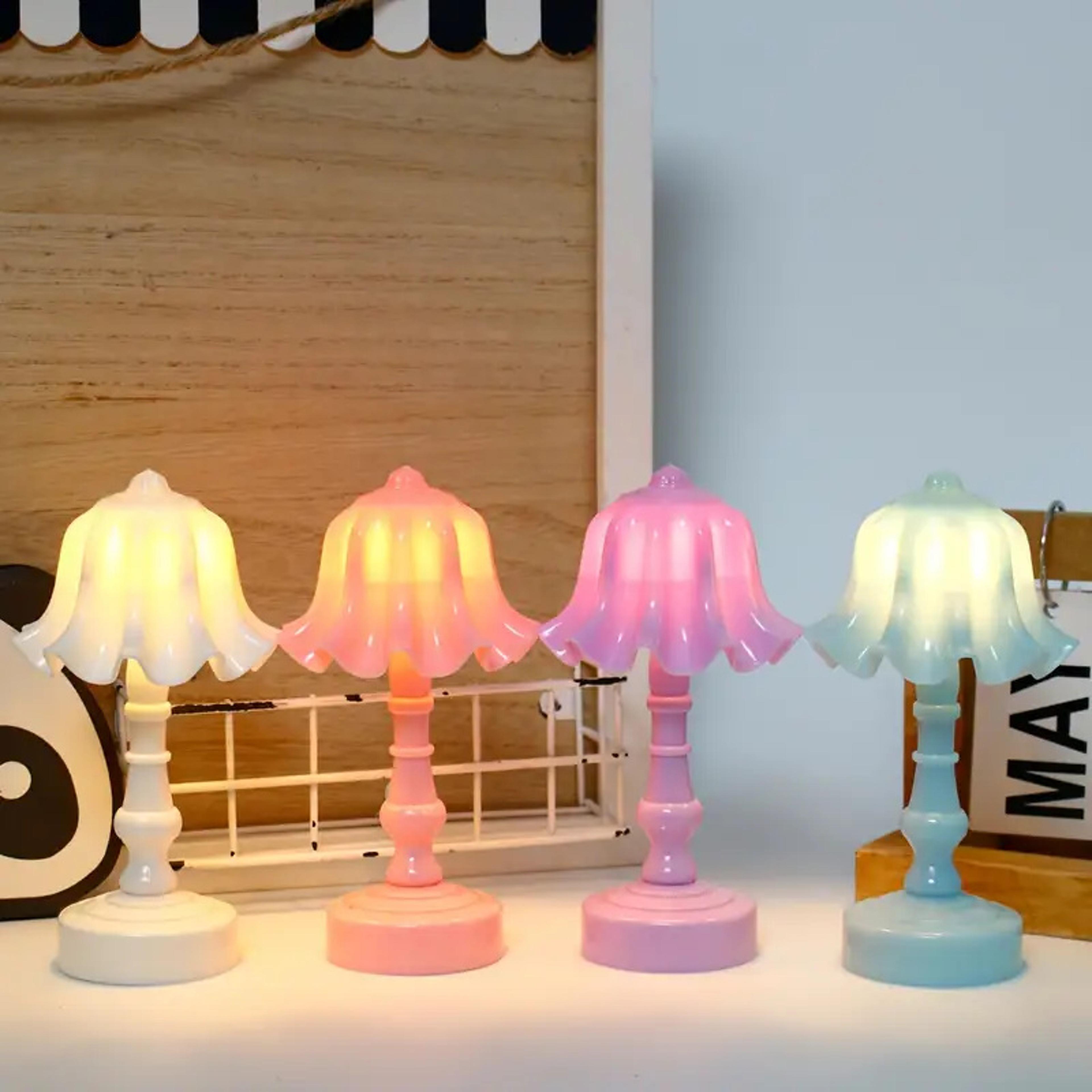 Pleated Shell Flower LED Table Lamp Battery Powered Modern Night Light For Bedroom Desk Dining Room 1