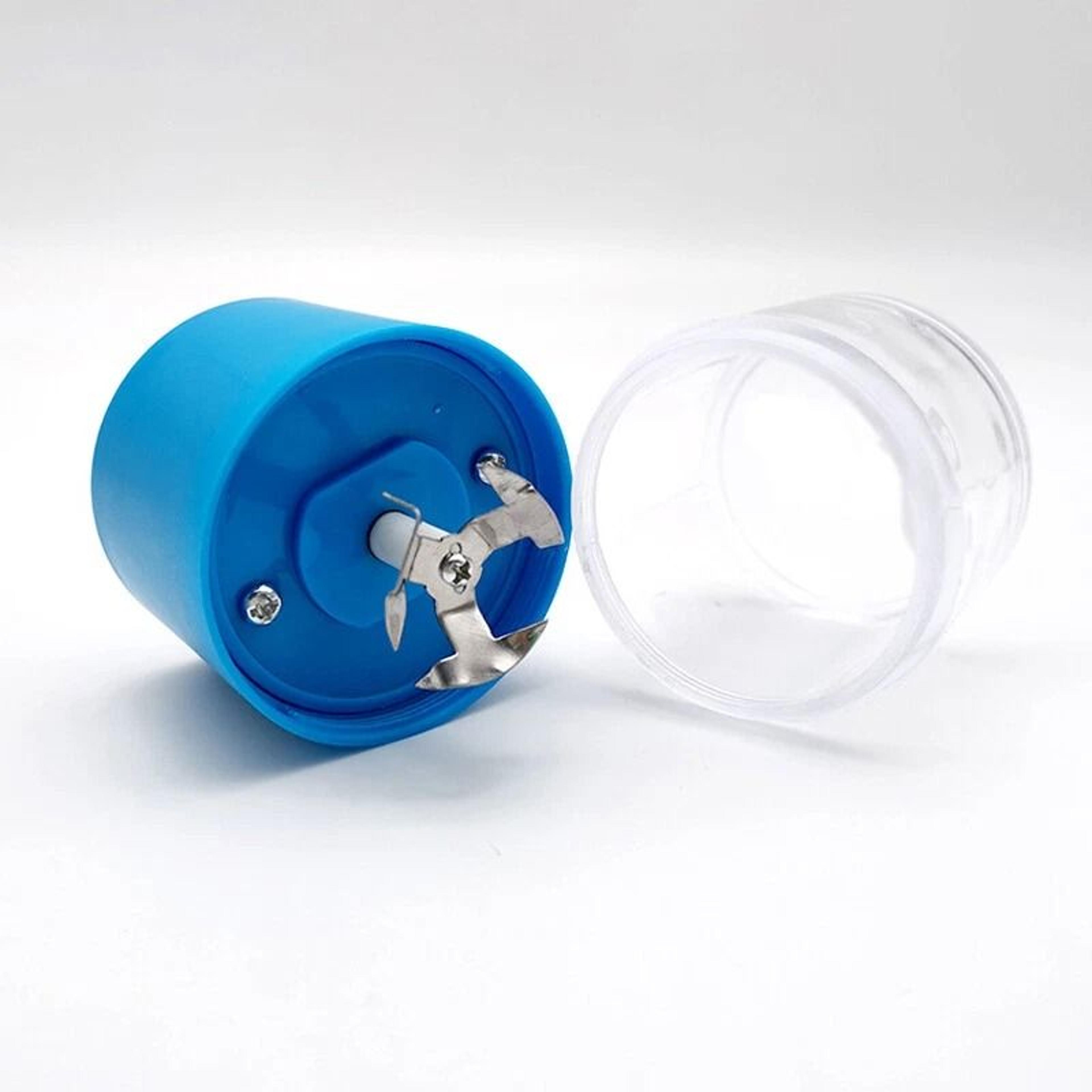 Electric Portable Herb And Garlic Grinder USB Rechargeable Crusher For Easy Cooking 2