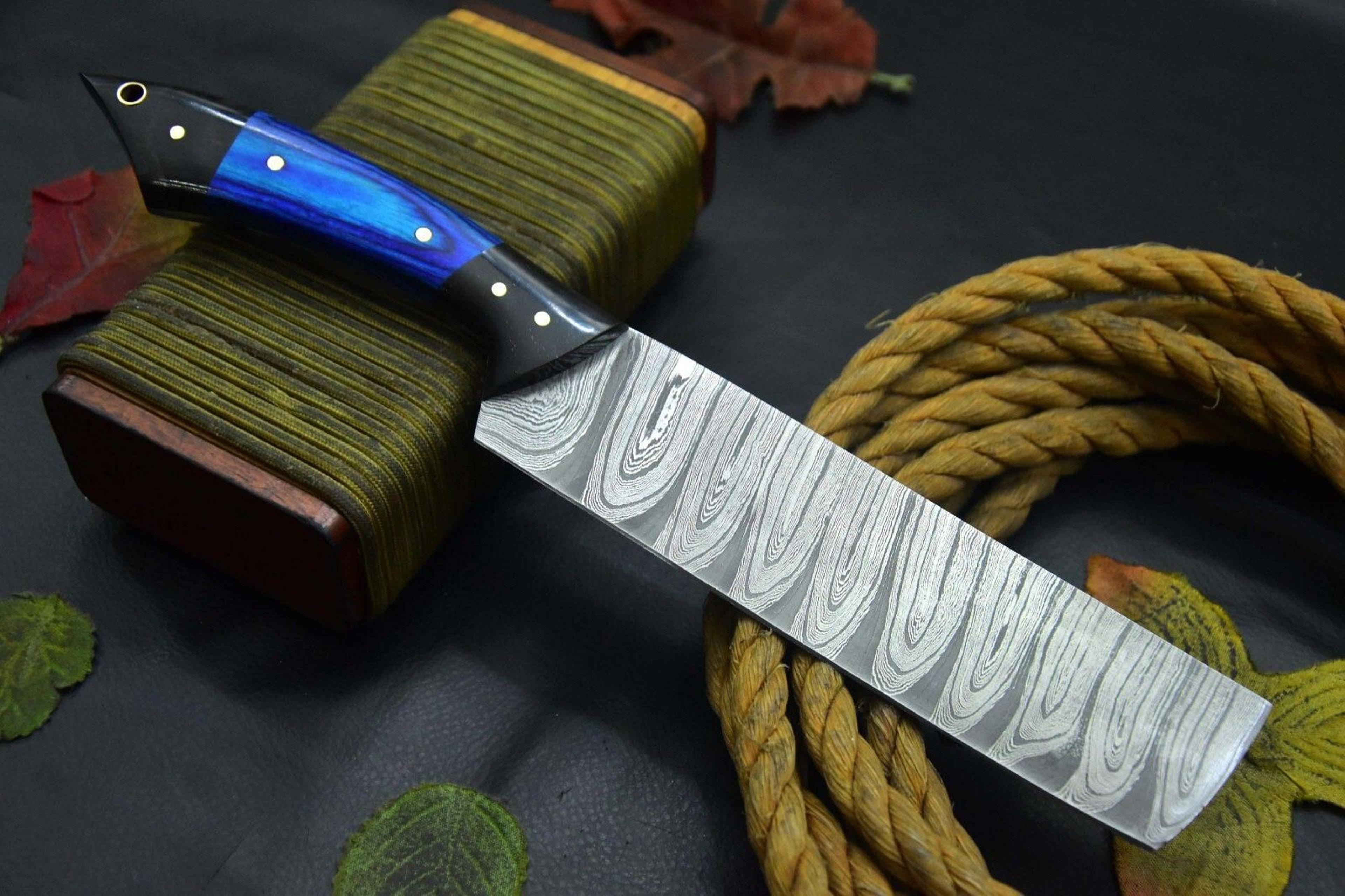 handmade damascus steel chef knife with horn handle and leather sheath