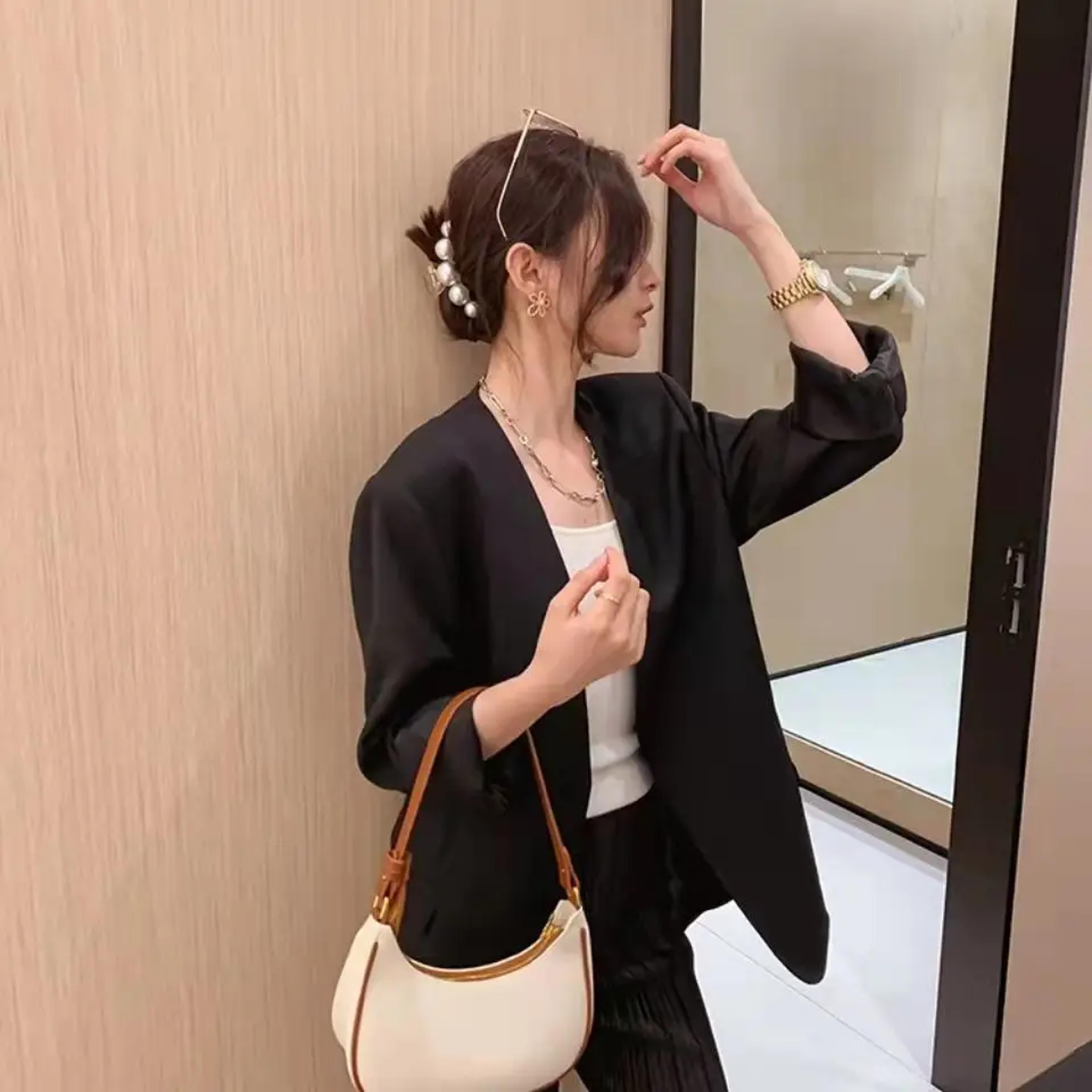 french high-end fashionable underarm shoulder bag, soft pu leather, trendy square shape, internal zipper pock for women