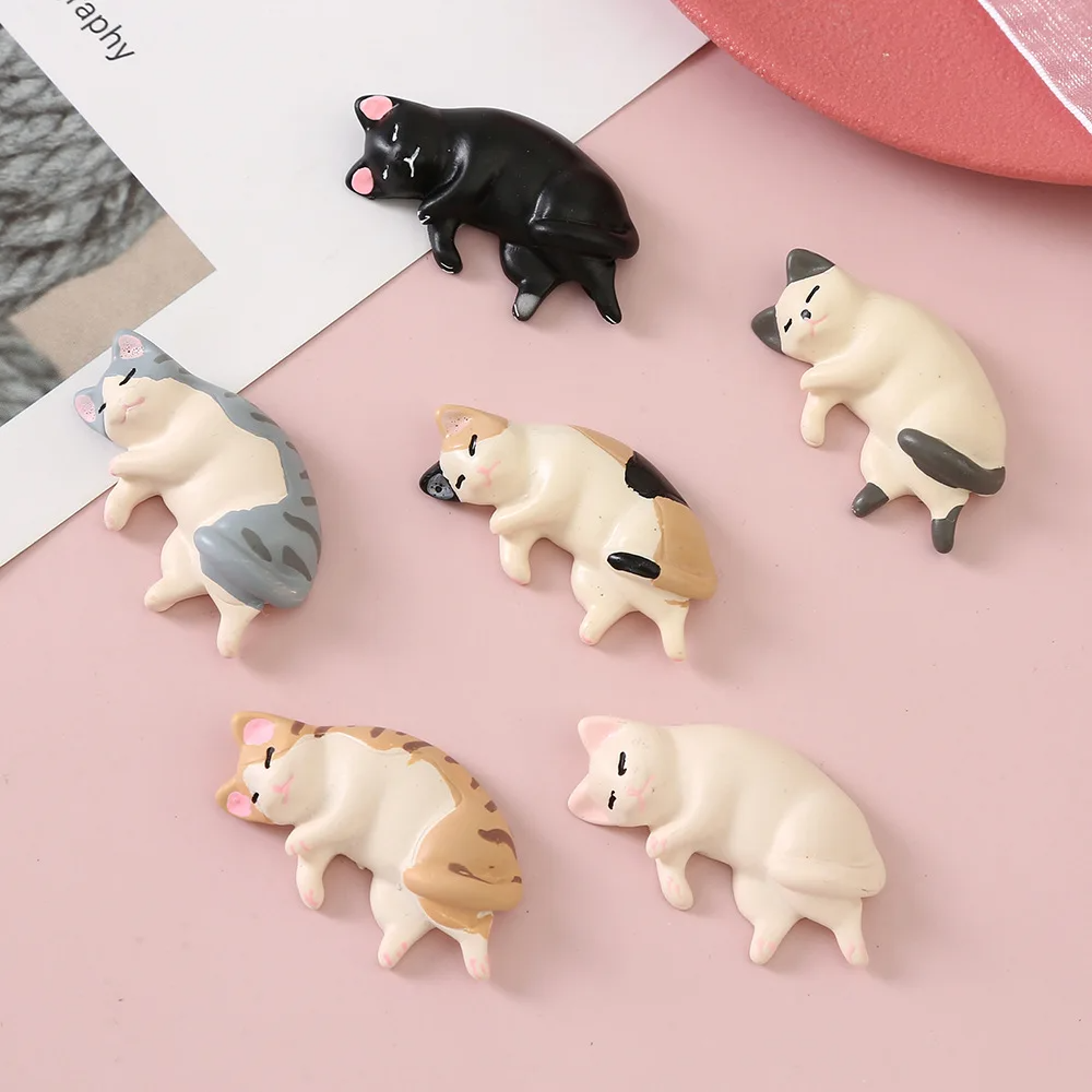 mini figures kawaii resin sleeping cat statues, dollhouse room decor, desk accessories items