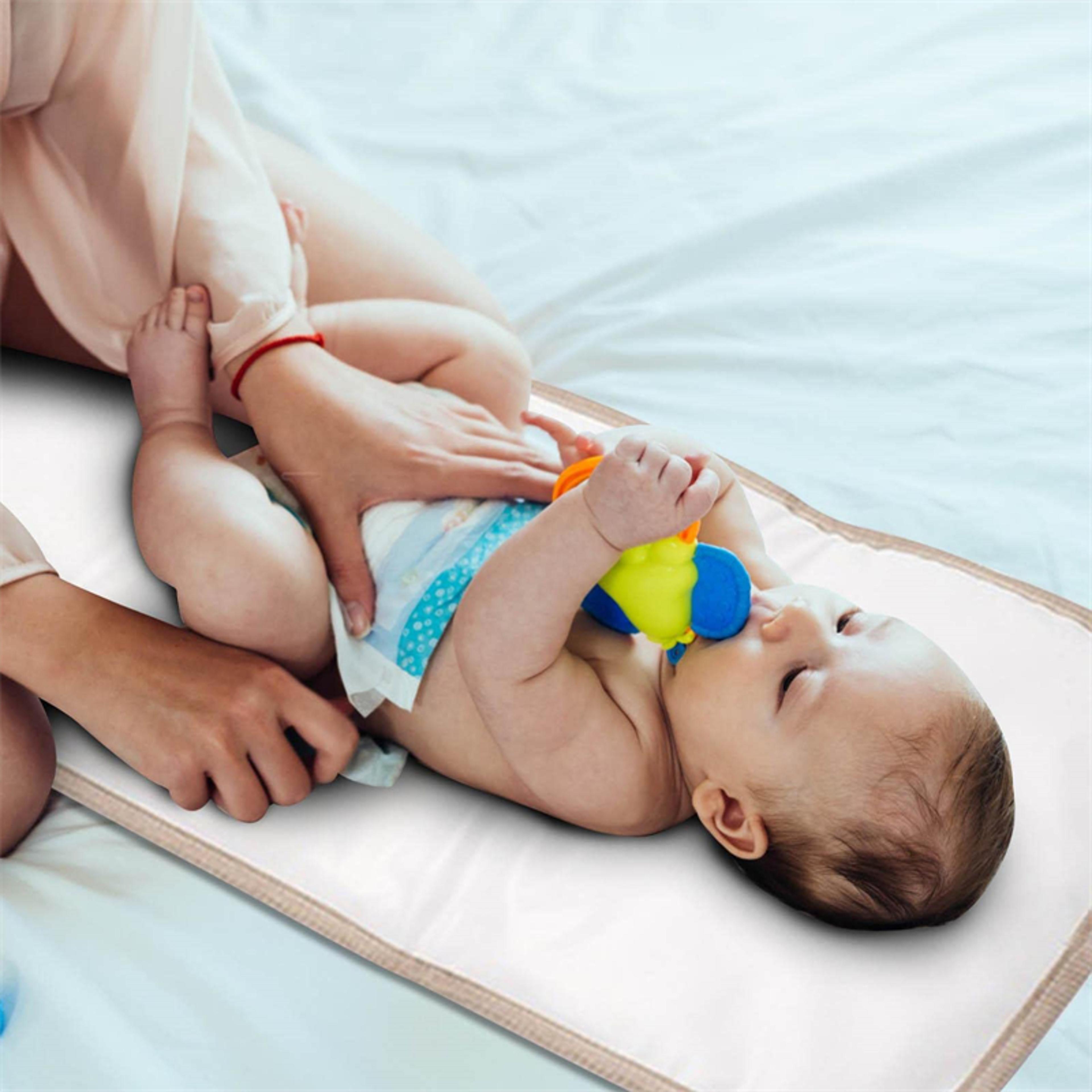 waterproof foldable baby diaper changing pad, portable newborn changing mat with durable oxford cover for on-the-go use