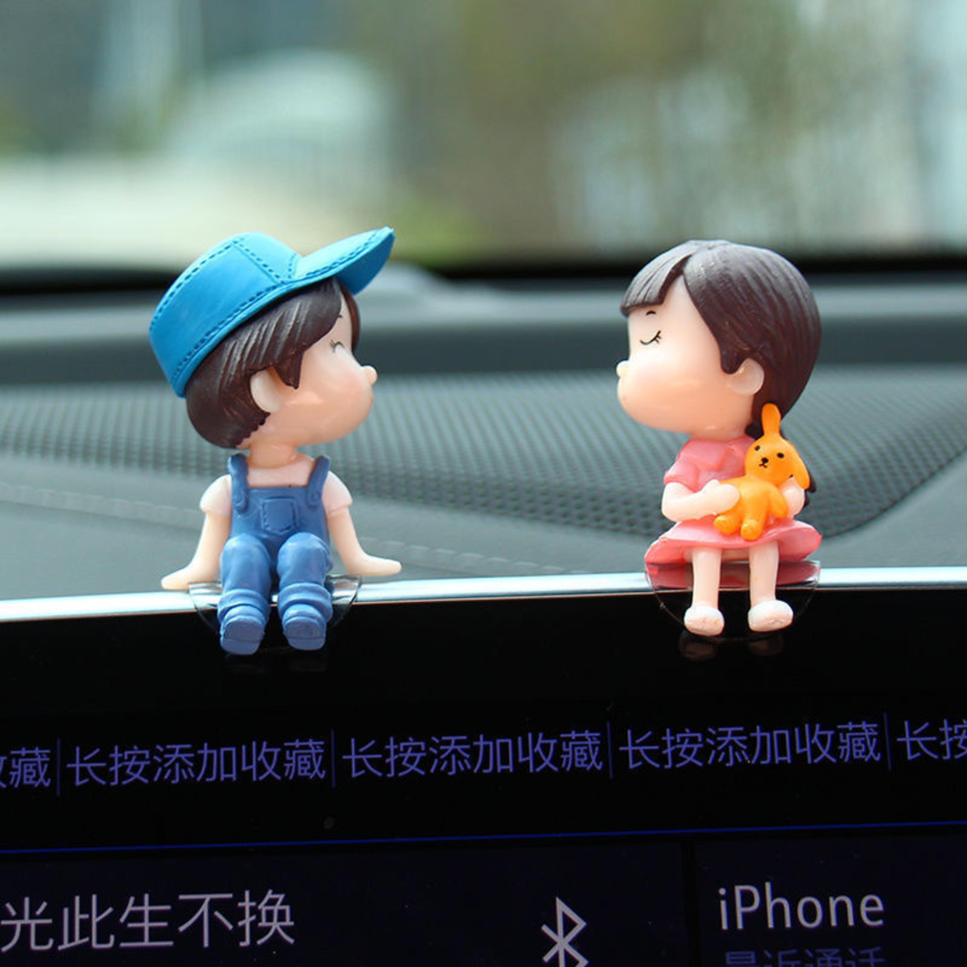 Cute Cartoon Couples Car Figurines Balloon Ornament Dashboard Decoration For Girls Auto Interior Gi 4
