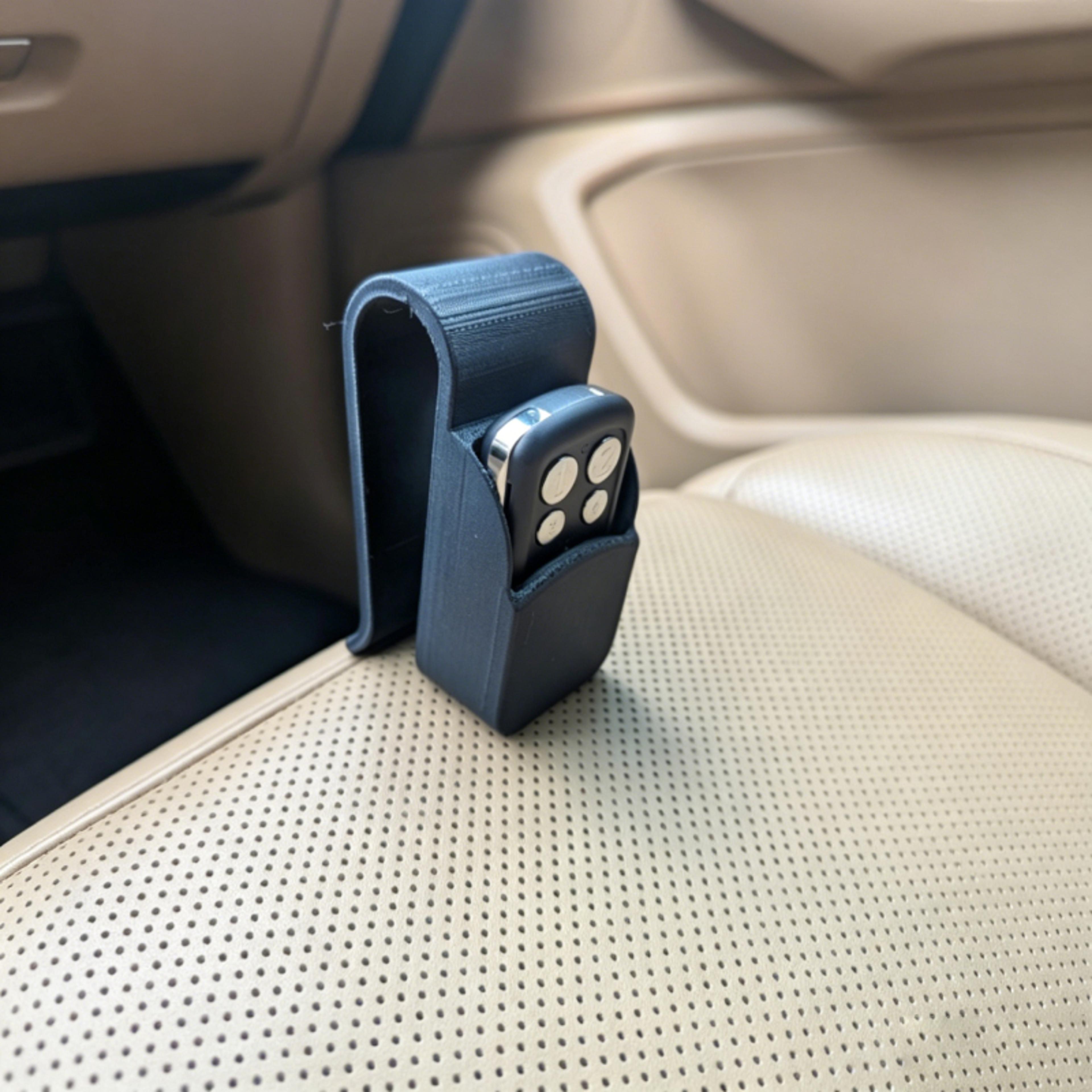 Universal Car Sun Visor Remote Holder Clip Garage Door Remote Organizer For Button Controllers 4